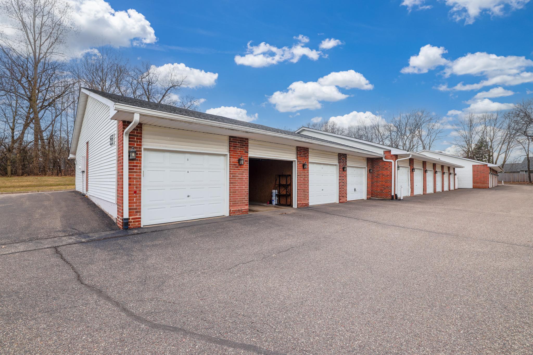 View of Residential at 6333 Alderwood Circle #B, Woodbury MN 55125, Woodbury (2 of 18) - Mike Wilen | Minnesota Team Real Estate