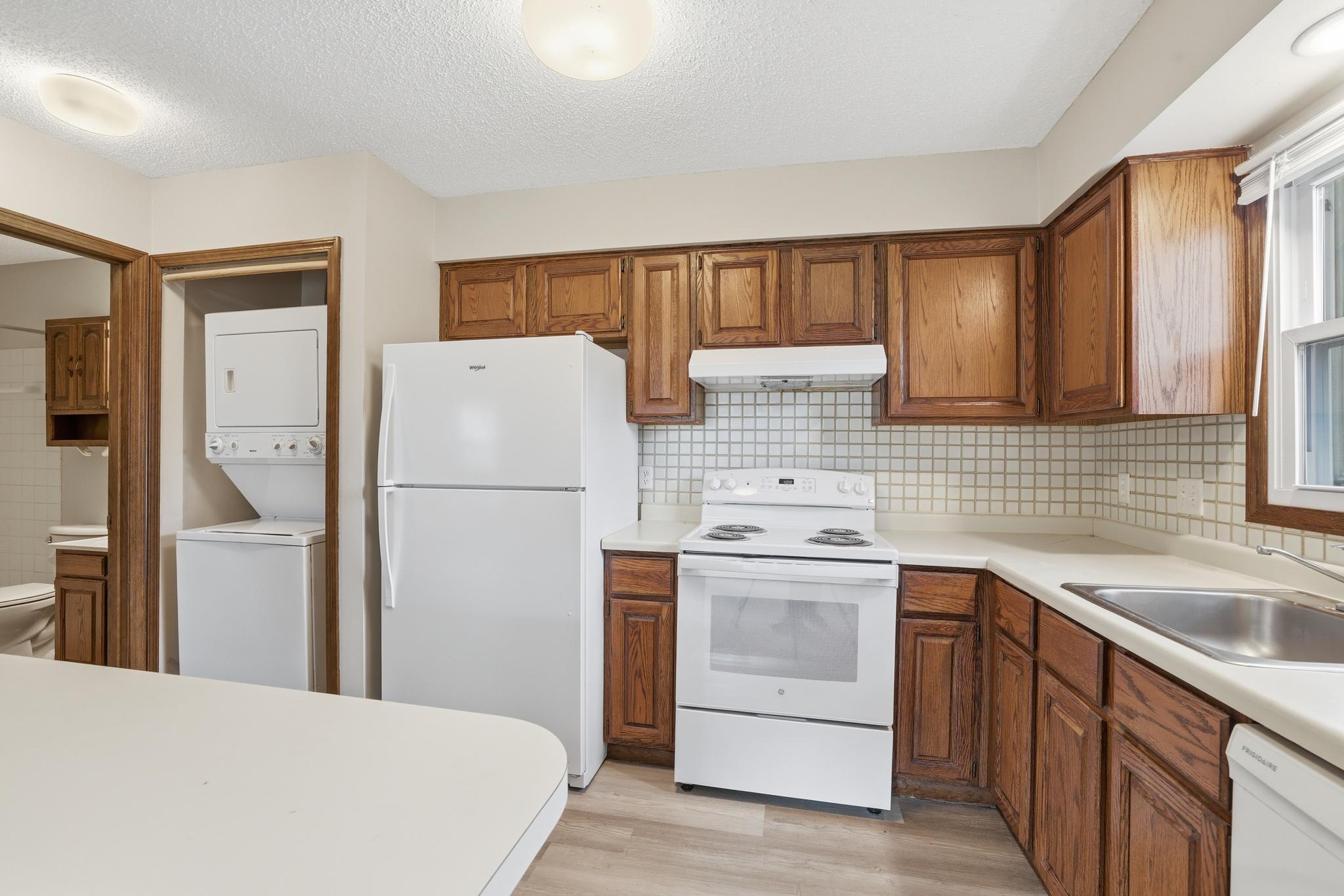 View of Residential at 6333 Alderwood Circle #B, Woodbury MN 55125, Woodbury (10 of 18) - Mike Wilen | Minnesota Team Real Estate