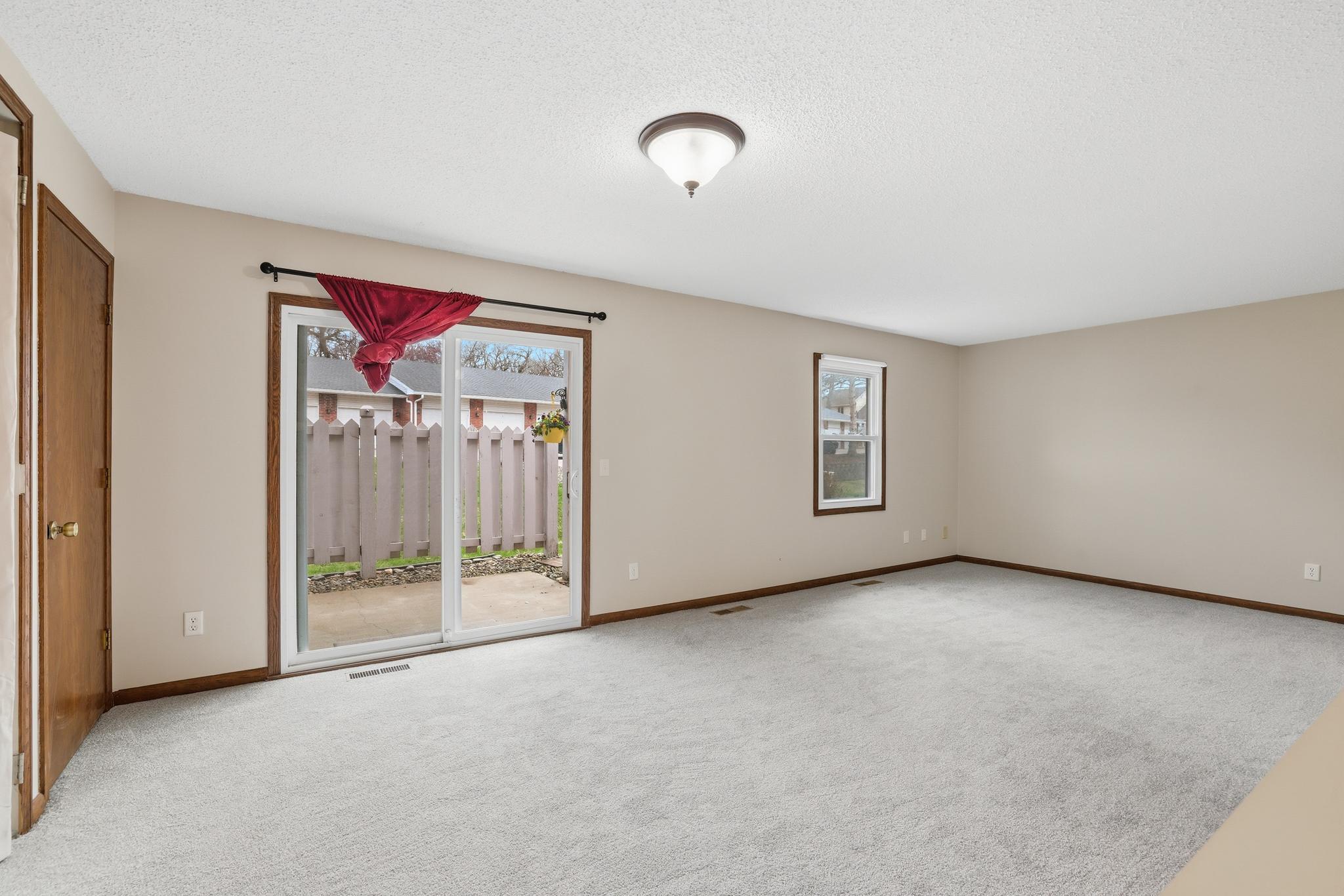 View of Residential at 6333 Alderwood Circle #B, Woodbury MN 55125, Woodbury (9 of 18) - Mike Wilen | Minnesota Team Real Estate