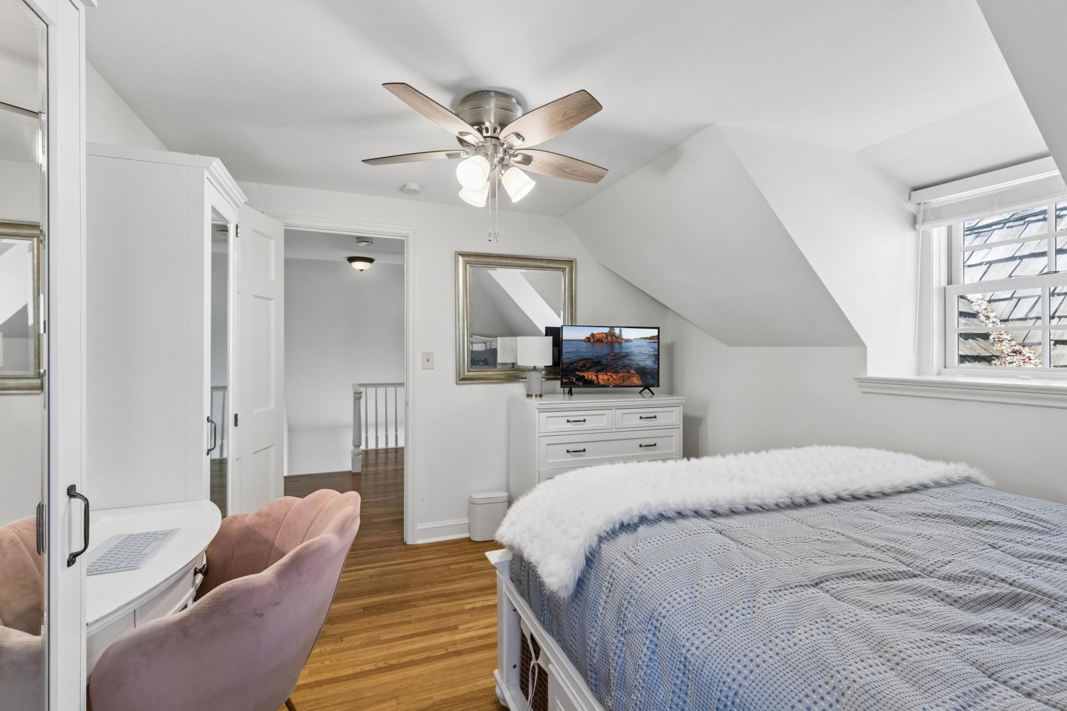 View of Residential at 5404 Interlachen Boulevard, Edina MN 55436, Edina (71 of 94) - Mike Wilen | Minnesota Team Real Estate