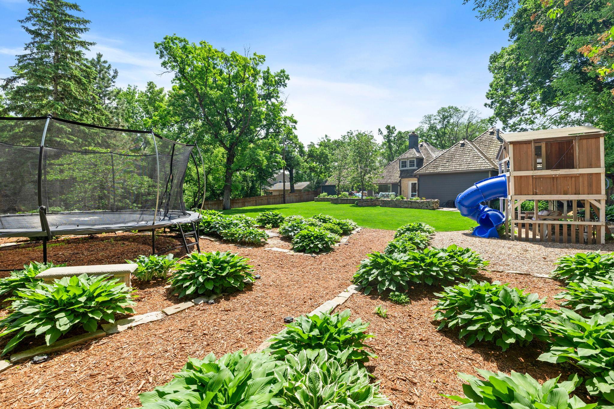 View of Residential at 5404 Interlachen Boulevard, Edina MN 55436, Edina (86 of 94) - Mike Wilen | Minnesota Team Real Estate
