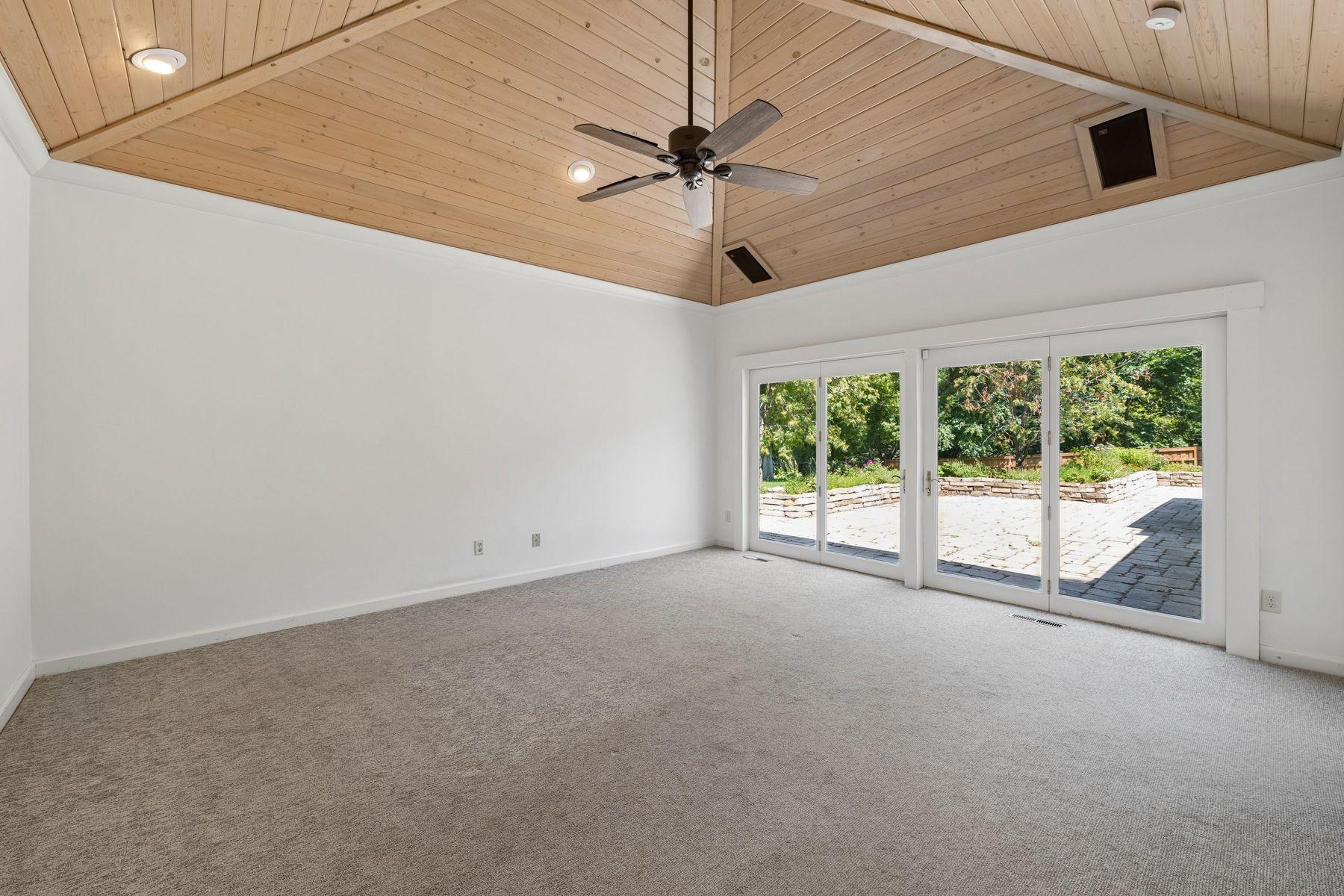 View of Residential at 5404 Interlachen Boulevard, Edina MN 55436, Edina (22 of 94) - Mike Wilen | Minnesota Team Real Estate