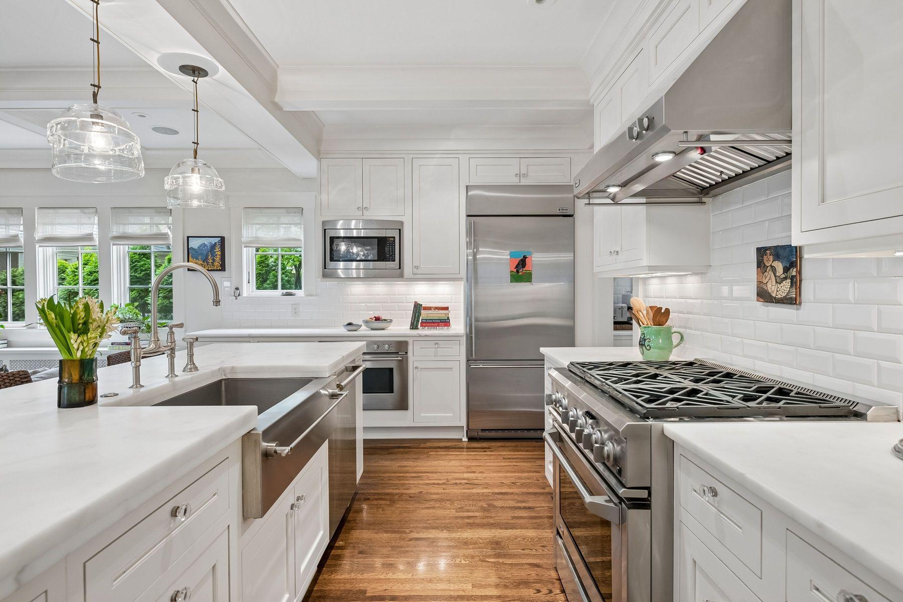 View of Residential at 2728 Upton Avenue, Minneapolis MN 55416, Minneapolis (17 of 52) - Mike Wilen | Minnesota Team Real Estate