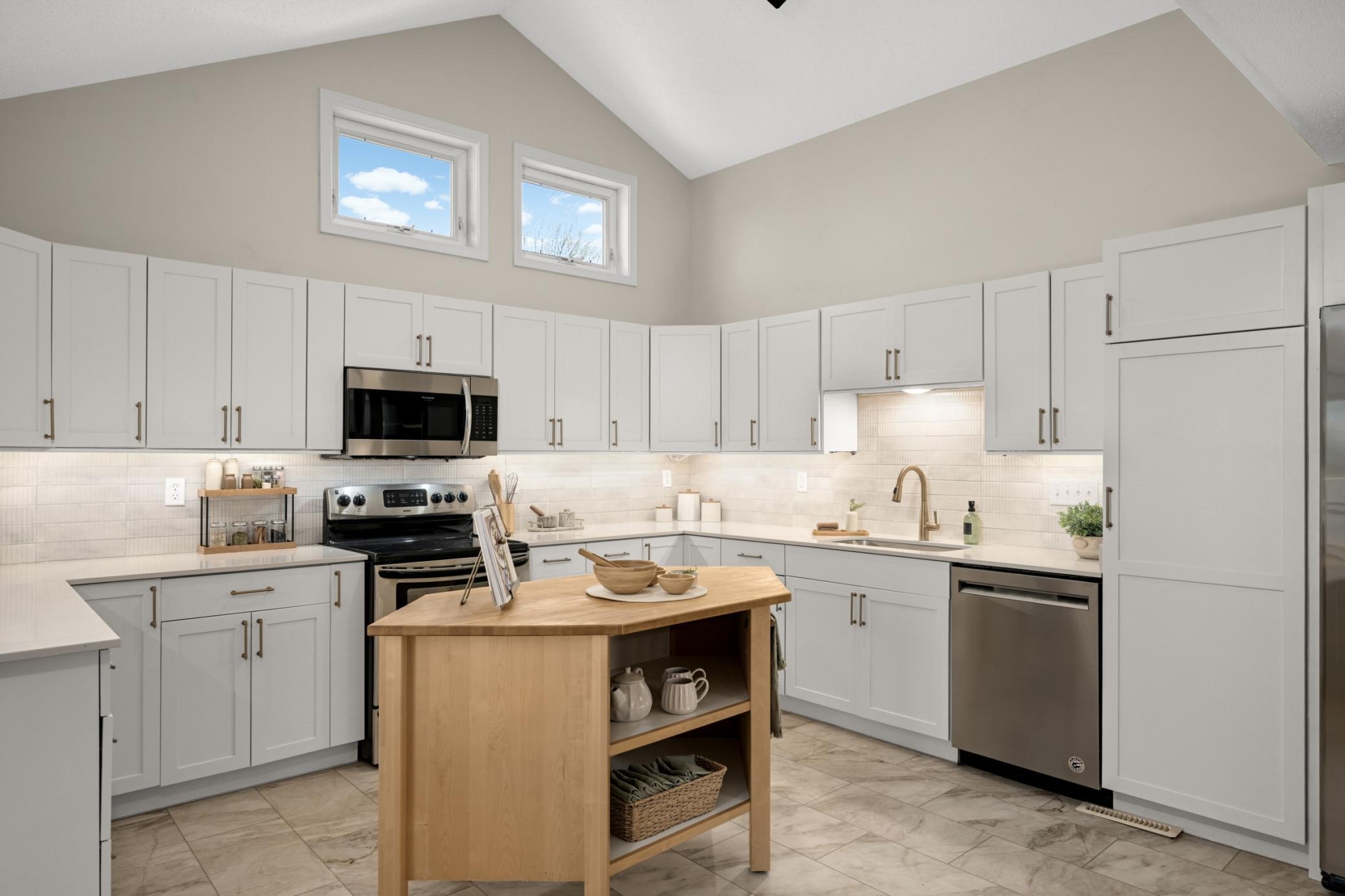 View of Residential at 783 Berwood Avenue, Vadnais Heights MN 55127, Vadnais Heights (11 of 38) - Mike Wilen | Minnesota Team Real Estate