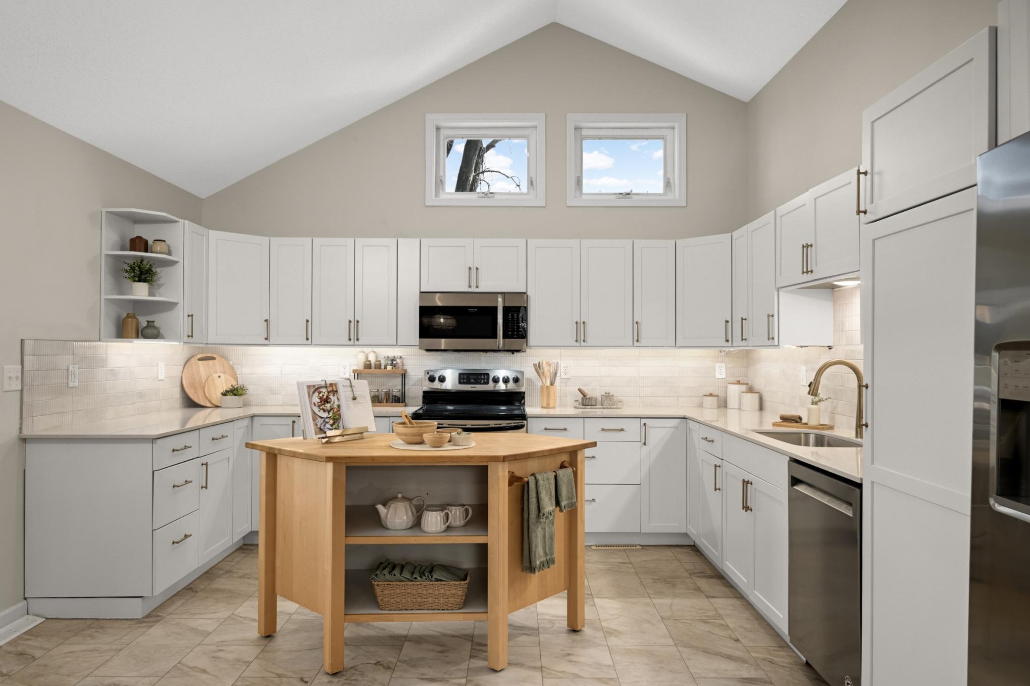 View of Residential at 783 Berwood Avenue, Vadnais Heights MN 55127, Vadnais Heights (10 of 38) - Mike Wilen | Minnesota Team Real Estate