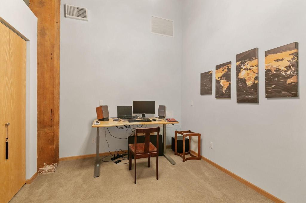 View of Residential at 400 1st Street #308, Minneapolis MN 55401, Minneapolis (14 of 17) - Mike Wilen | Minnesota Team Real Estate