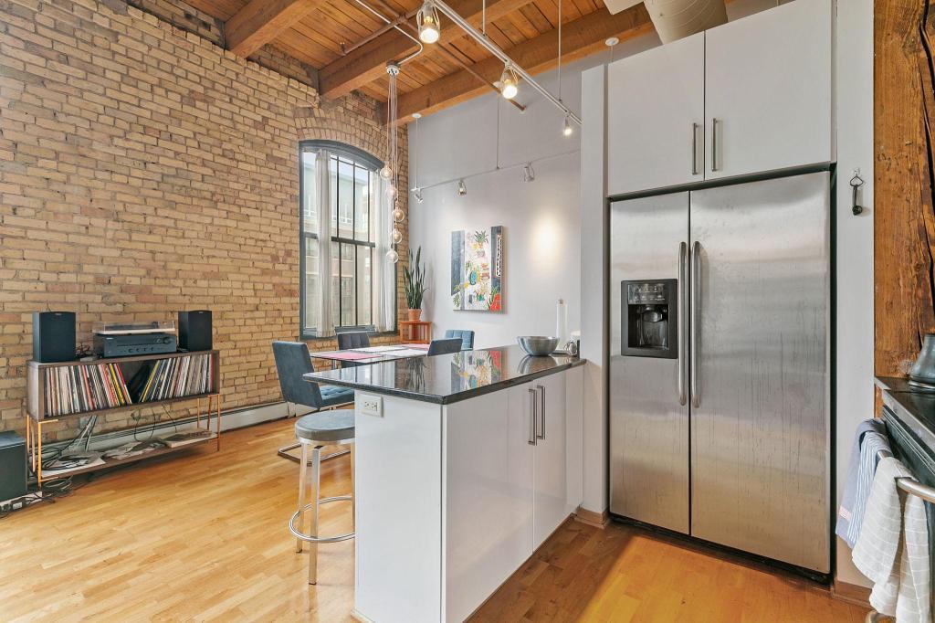 View of Residential at 400 1st Street #308, Minneapolis MN 55401, Minneapolis (7 of 17) - Mike Wilen | Minnesota Team Real Estate