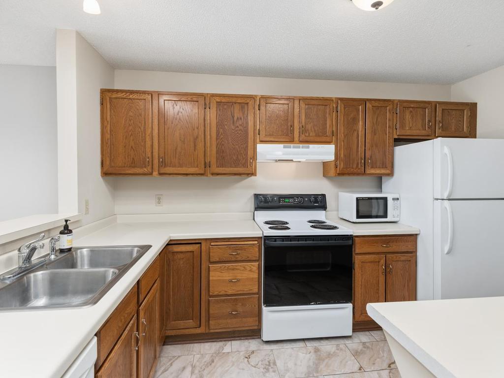 View of Residential at 7605 Edinborough Way #6214, Edina MN 55435, Edina (11 of 31) - Mike Wilen | Minnesota Team Real Estate