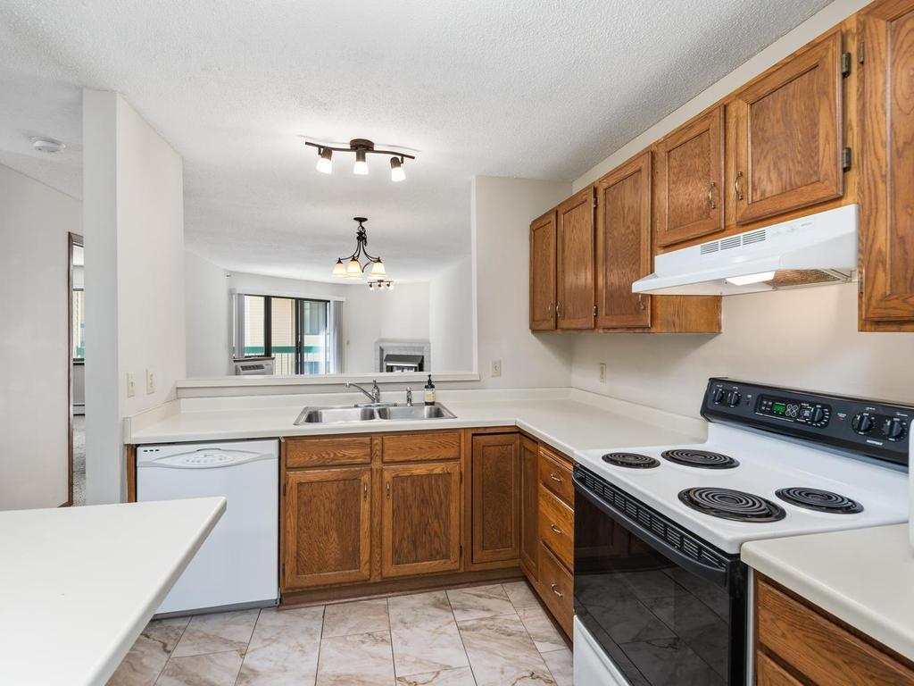 View of Residential at 7605 Edinborough Way #6214, Edina MN 55435, Edina (14 of 31) - Mike Wilen | Minnesota Team Real Estate