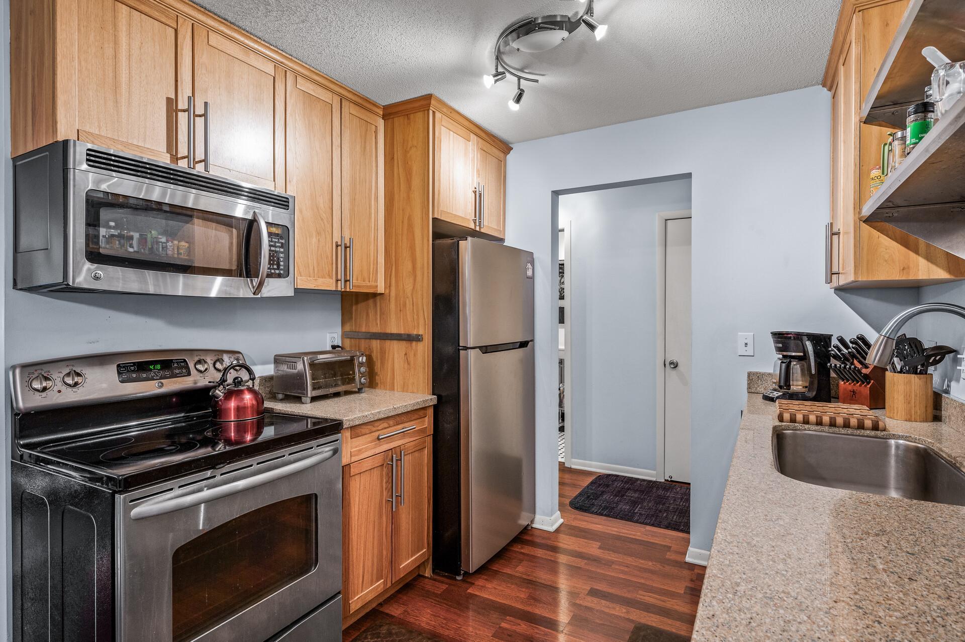 View of Residential at 1901 Emerson Avenue #303, Minneapolis MN 55403, Minneapolis (10 of 30) - Mike Wilen | Minnesota Team Real Estate
