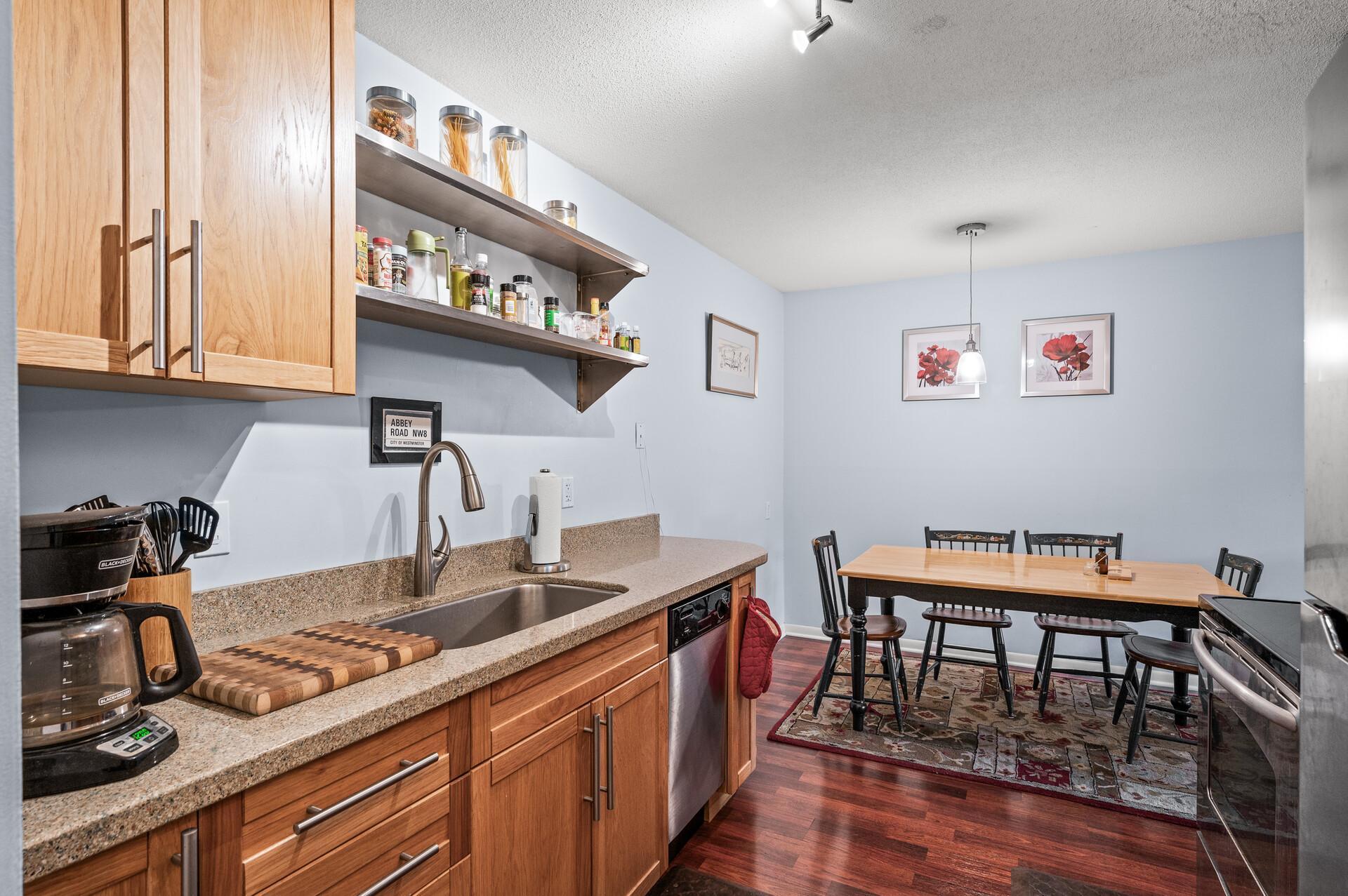 View of Residential at 1901 Emerson Avenue #303, Minneapolis MN 55403, Minneapolis (11 of 30) - Mike Wilen | Minnesota Team Real Estate
