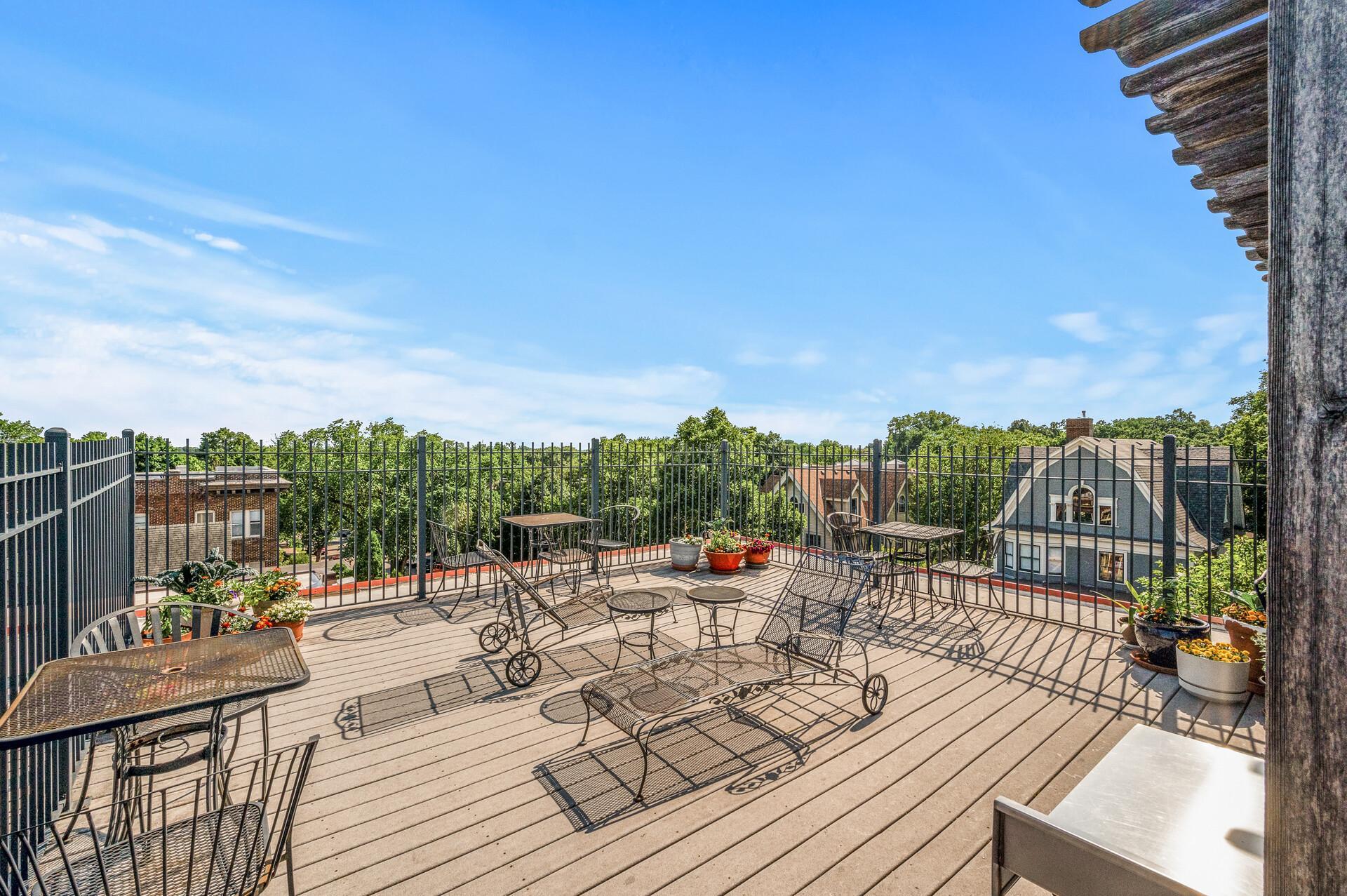 View of Residential at 1901 Emerson Avenue #303, Minneapolis MN 55403, Minneapolis (23 of 30) - Mike Wilen | Minnesota Team Real Estate