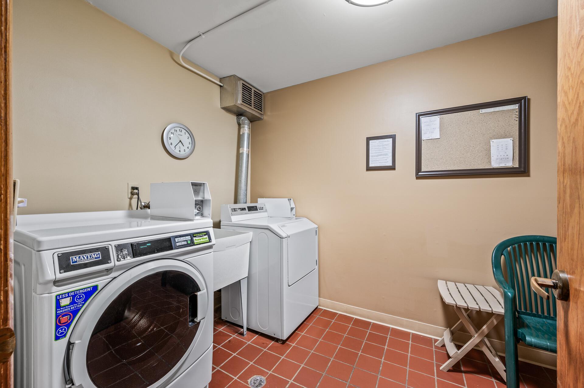 View of Residential at 1901 Emerson Avenue #303, Minneapolis MN 55403, Minneapolis (21 of 30) - Mike Wilen | Minnesota Team Real Estate