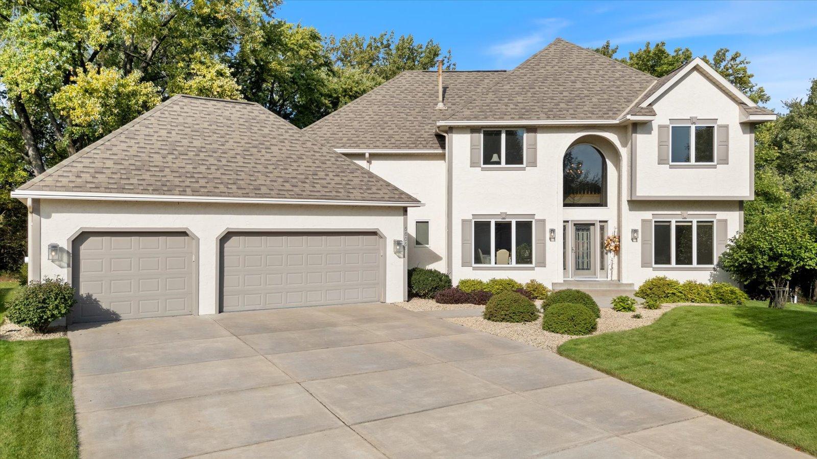 View of Residential at 5605 Saint Albans Circle, Shoreview MN 55126, Shoreview - Mike Wilen | Minnesota Team Real Estate
