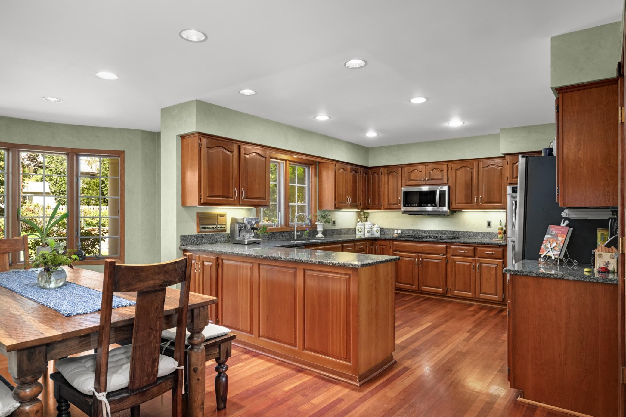 View of Residential at 665 Arcadia Drive, Mendota Heights MN 55118, Mendota Heights (17 of 62) - Mike Wilen | Minnesota Team Real Estate