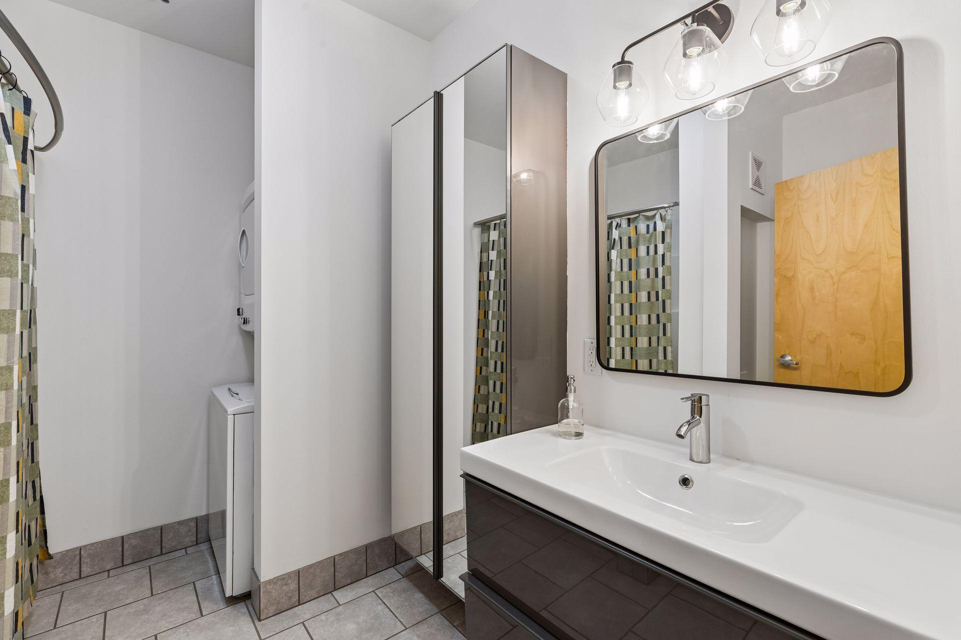 View of Residential at 918 3rd Street #309, Minneapolis MN 55401, Minneapolis (16 of 27) - Mike Wilen | Minnesota Team Real Estate