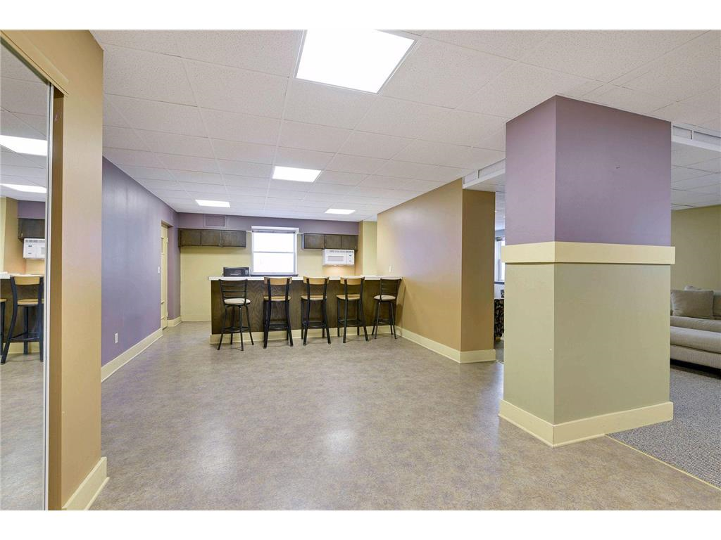View of Residential at 3150 Excelsior Boulevard #313, Minneapolis MN 55416, Minneapolis (25 of 25) - Mike Wilen | Minnesota Team Real Estate