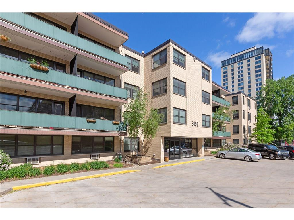 View of Residential at 3150 Excelsior Boulevard #313, Minneapolis MN 55416, Minneapolis (22 of 25) - Mike Wilen | Minnesota Team Real Estate