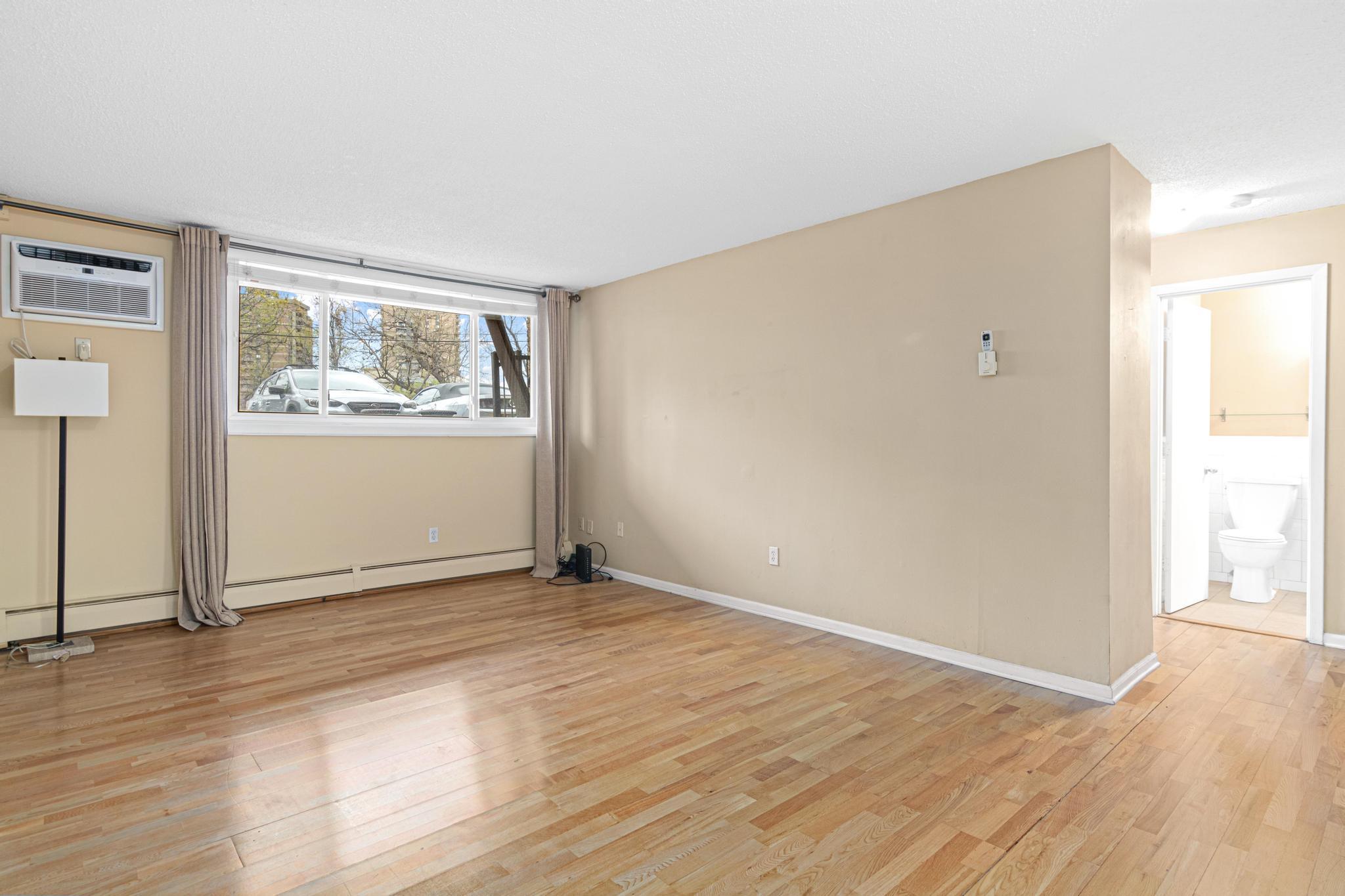 View of Residential at 520 Ridgewood Avenue #3, Minneapolis MN 55403, Minneapolis (11 of 15) - Mike Wilen | Minnesota Team Real Estate