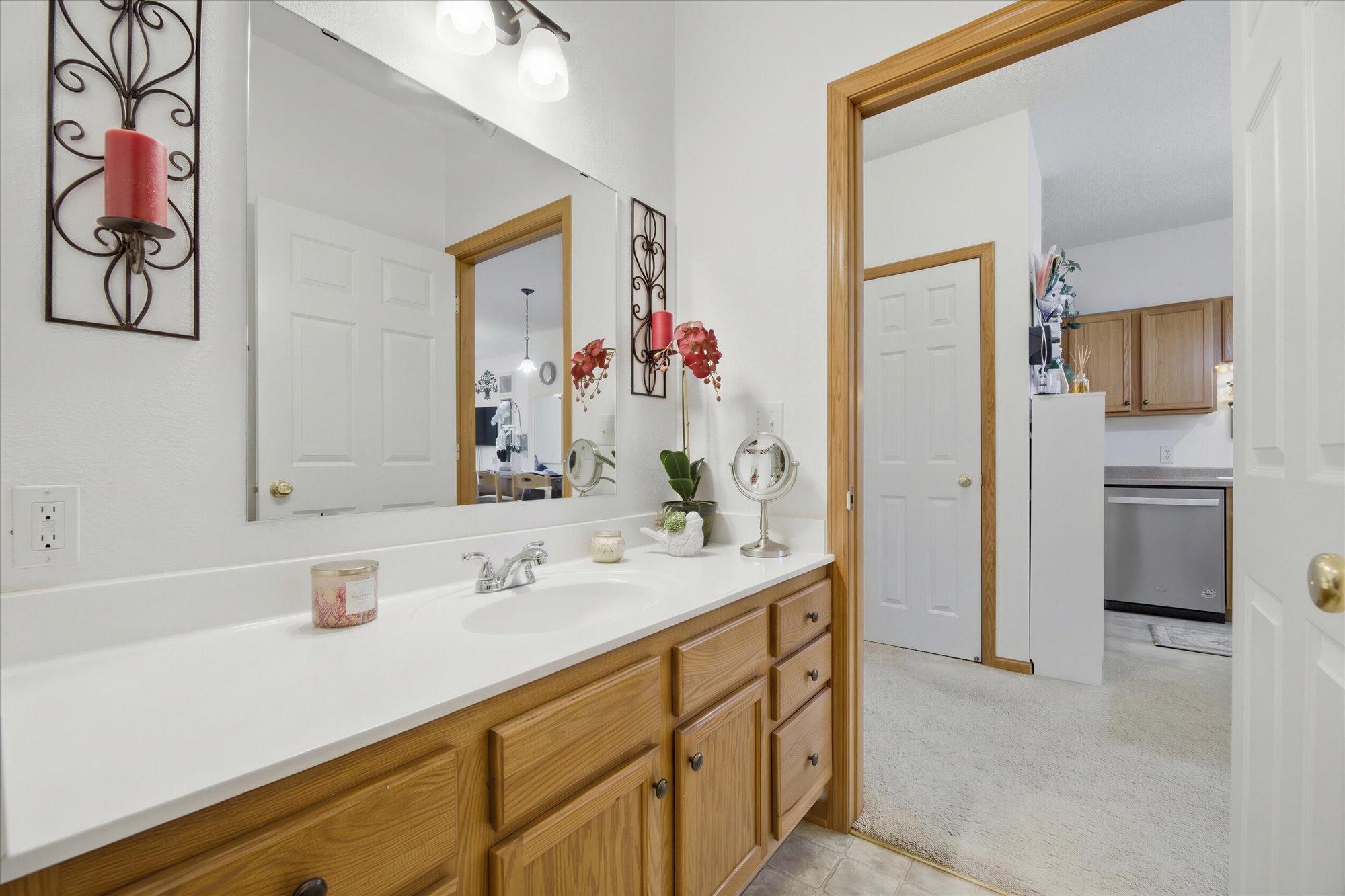 View of Residential at 1776 Maryland Avenue #106, Saint Paul MN 55106, Saint Paul (15 of 23) - Mike Wilen | Minnesota Team Real Estate