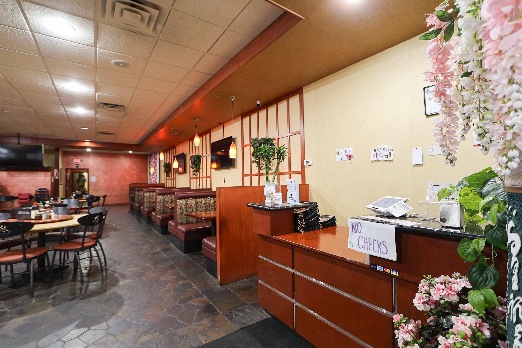 View of Commercial Sale at 1035 Highway 96, Shoreview MN 55126, Shoreview (3 of 21) - Mike Wilen | Minnesota Team Real Estate