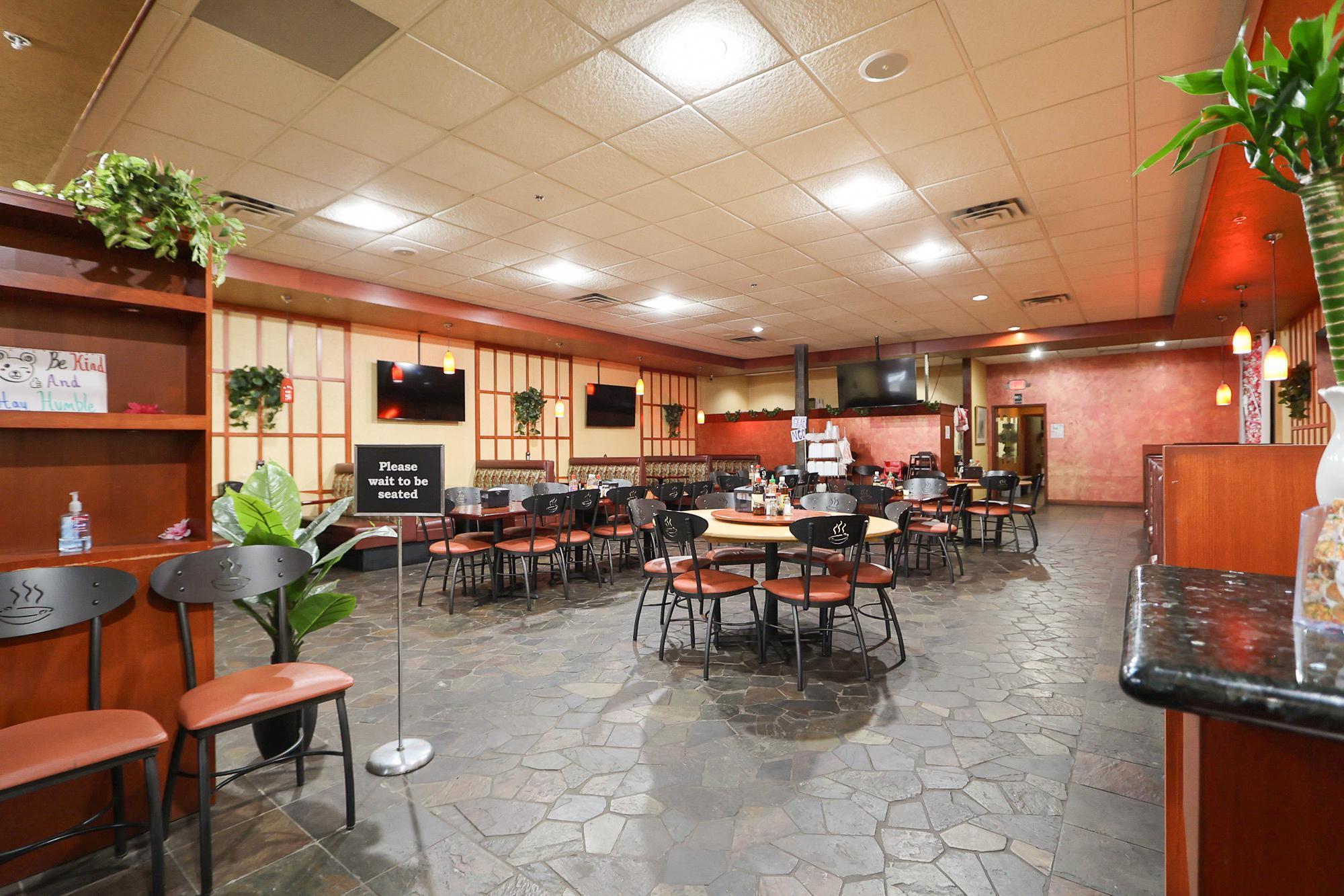 View of Commercial Sale at 1035 Highway 96, Shoreview MN 55126, Shoreview (9 of 21) - Mike Wilen | Minnesota Team Real Estate