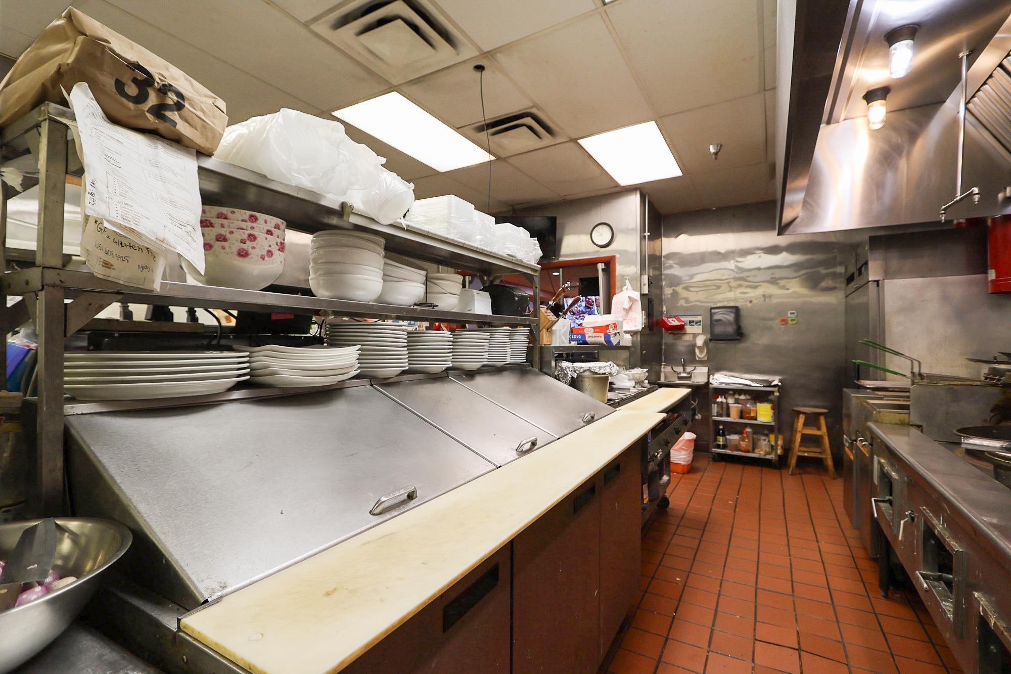 View of Commercial Sale at 1035 Highway 96, Shoreview MN 55126, Shoreview (11 of 21) - Mike Wilen | Minnesota Team Real Estate