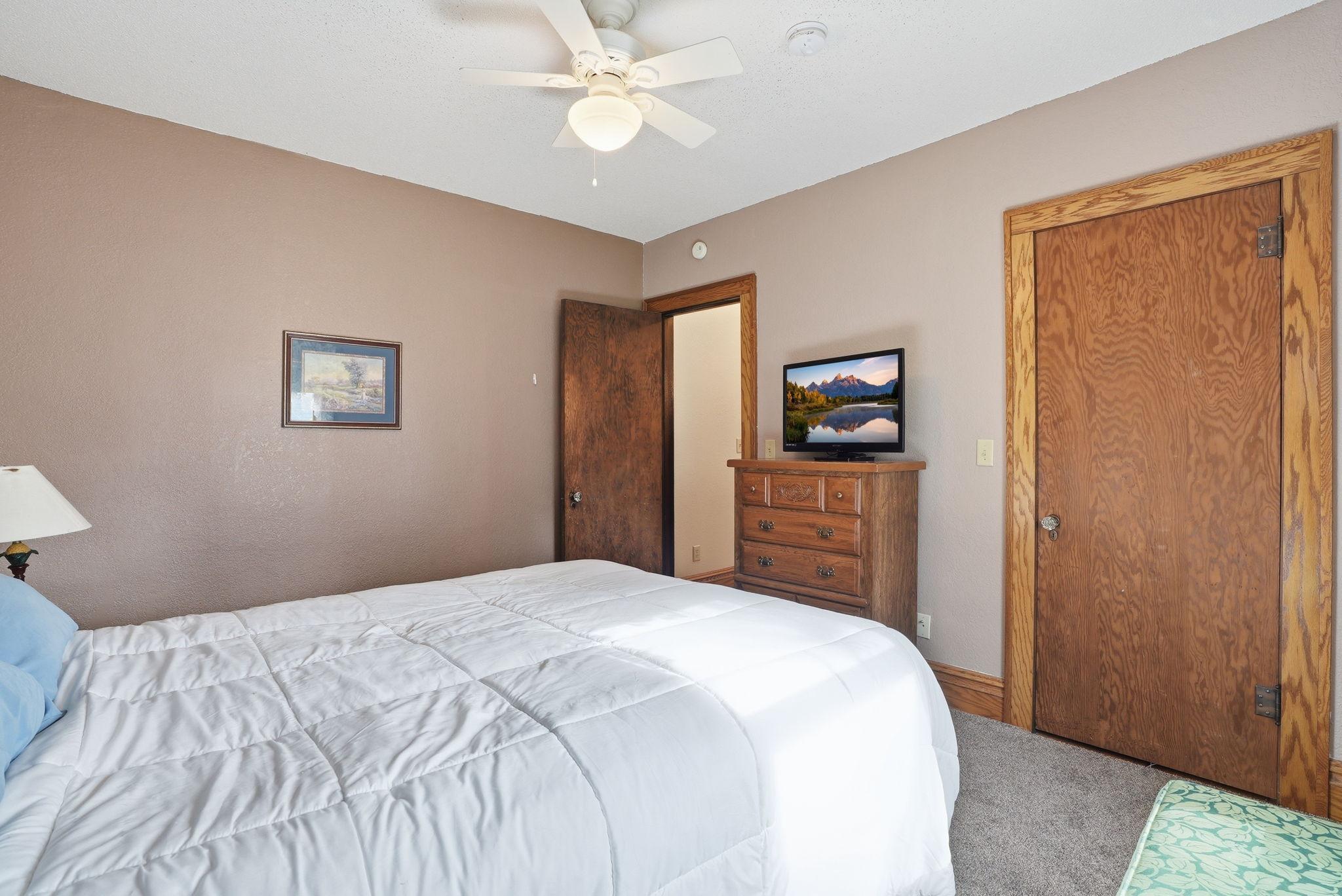 View of Residential at 301 4th Street, Winthrop MN 55396, Winthrop (14 of 42) - Mike Wilen | Minnesota Team Real Estate