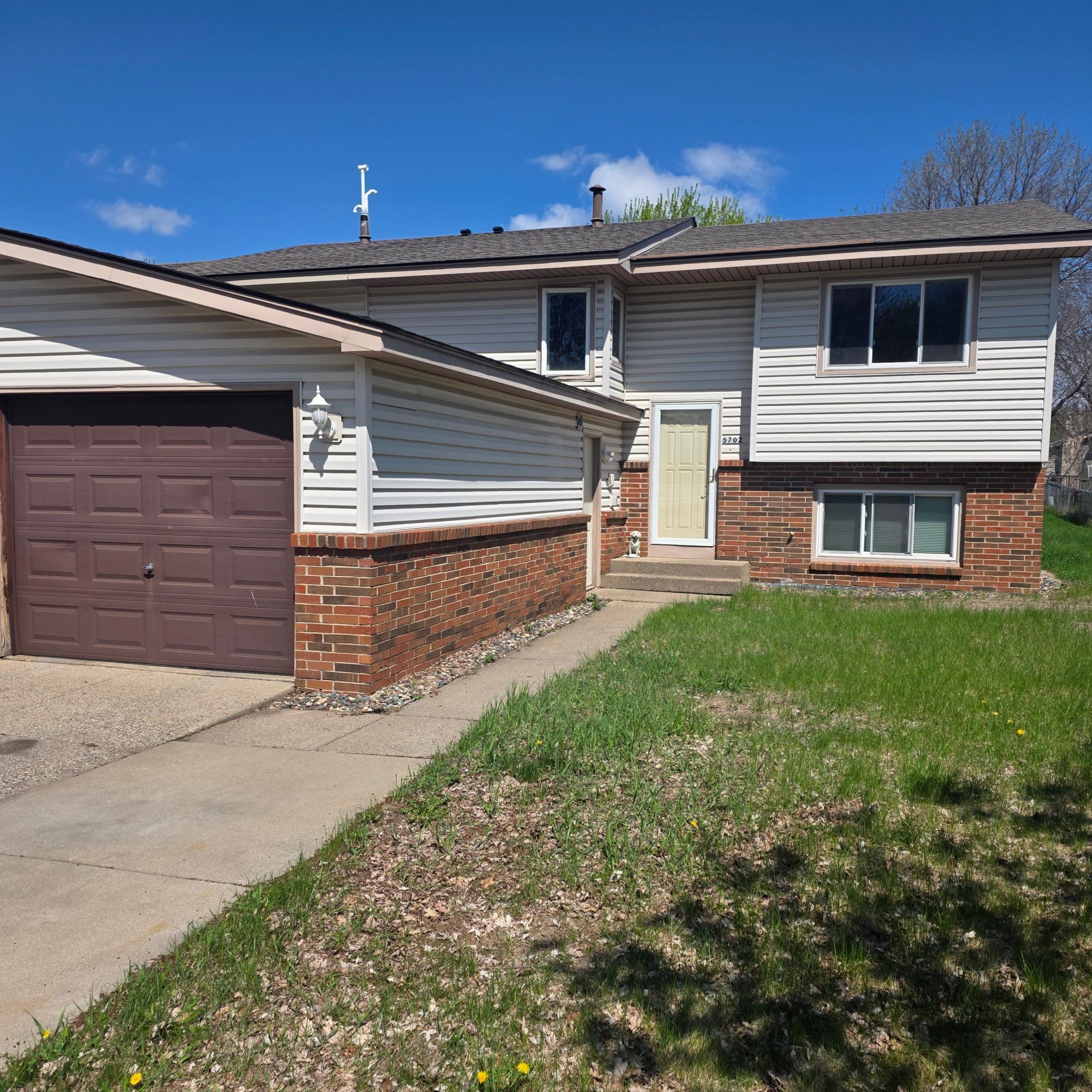 View of Residential at 5702 84 1/2 Avenue, Brooklyn Park MN 55443, Brooklyn Park - Mike Wilen | Minnesota Team Real Estate