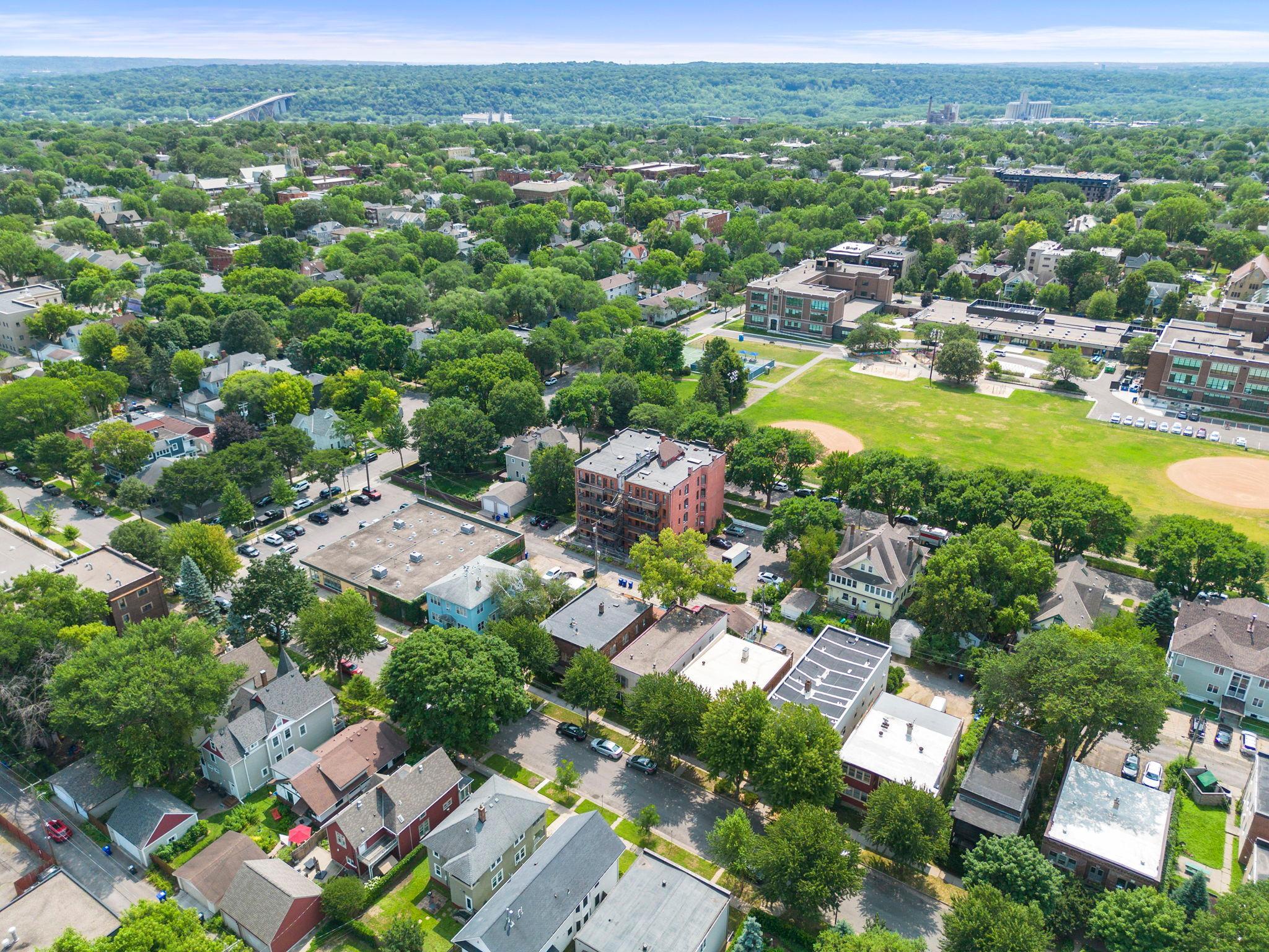 View of Residential at 703 Laurel Avenue #1W, Saint Paul MN 55104, Saint Paul (39 of 42) - Mike Wilen | Minnesota Team Real Estate