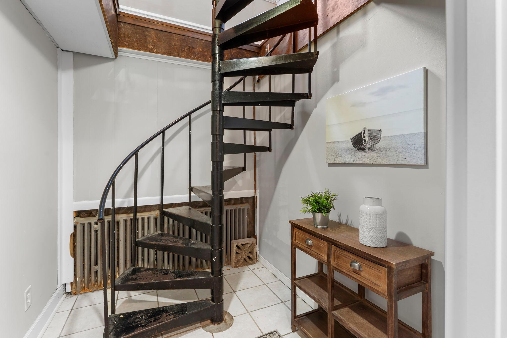 View of Residential at 703 Laurel Avenue #1W, Saint Paul MN 55104, Saint Paul (22 of 42) - Mike Wilen | Minnesota Team Real Estate