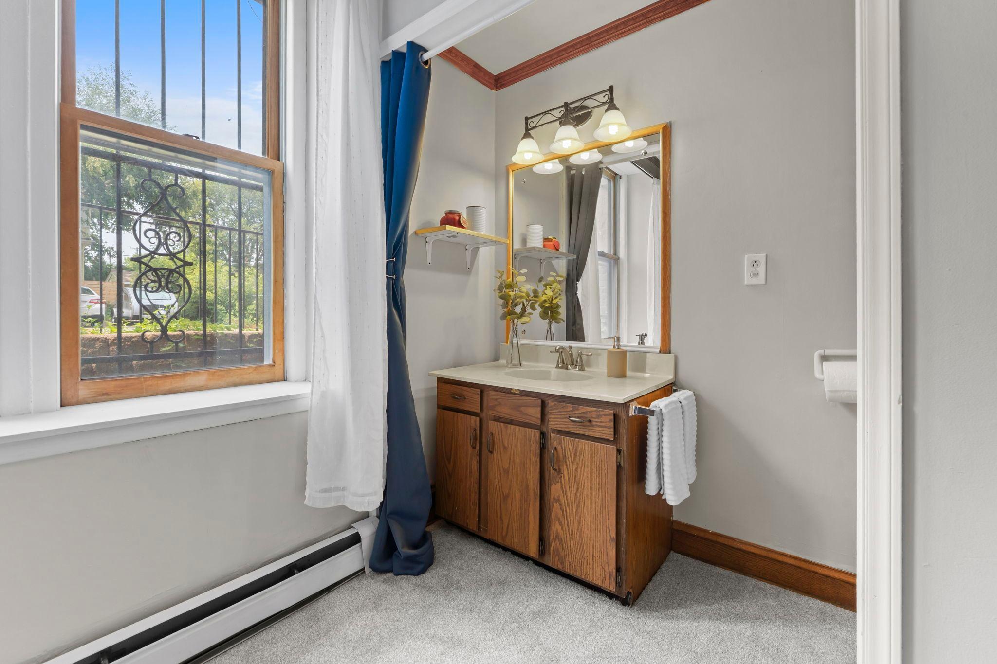 View of Residential at 703 Laurel Avenue #1W, Saint Paul MN 55104, Saint Paul (18 of 42) - Mike Wilen | Minnesota Team Real Estate