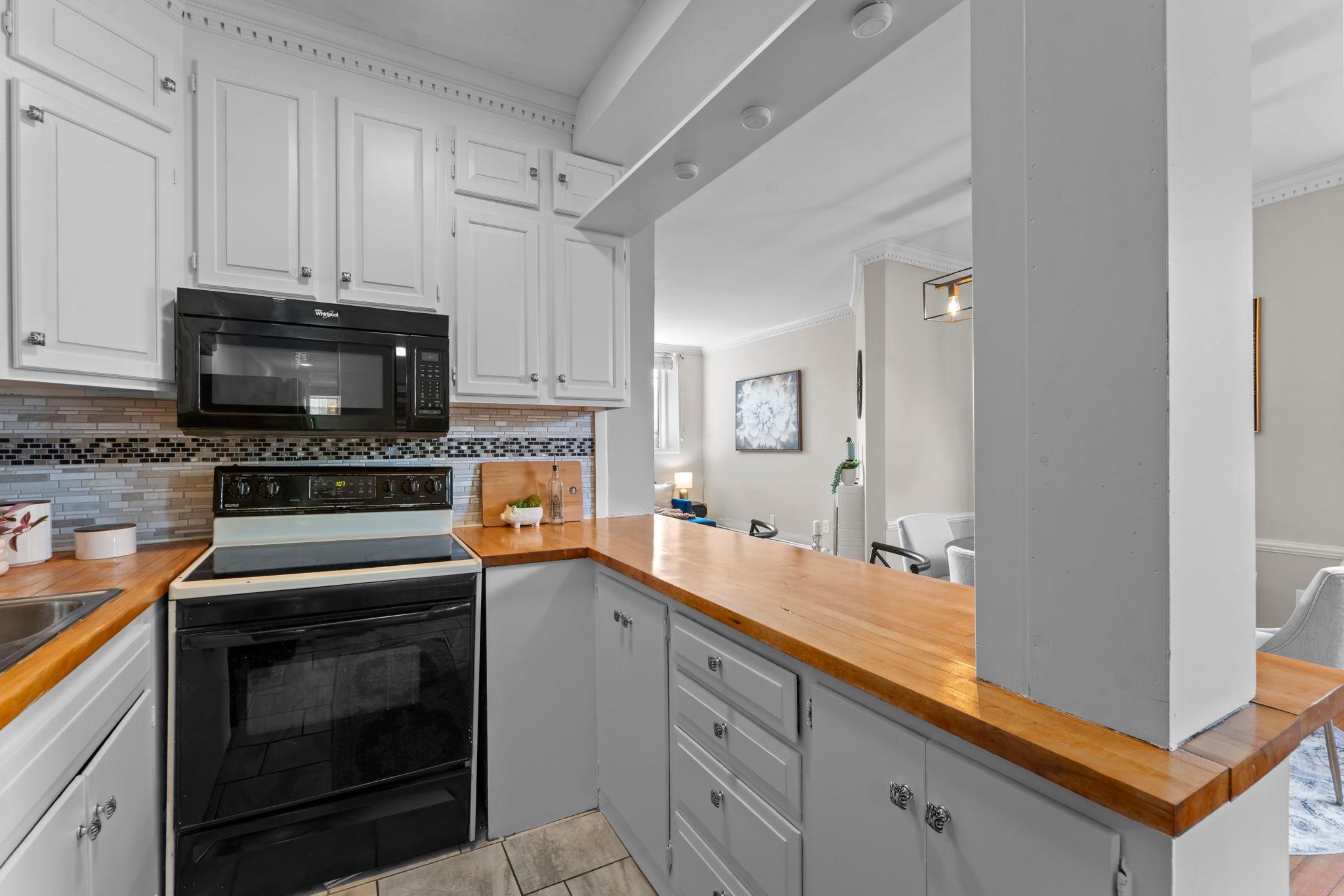 View of Residential at 703 Laurel Avenue #1W, Saint Paul MN 55104, Saint Paul (14 of 42) - Mike Wilen | Minnesota Team Real Estate