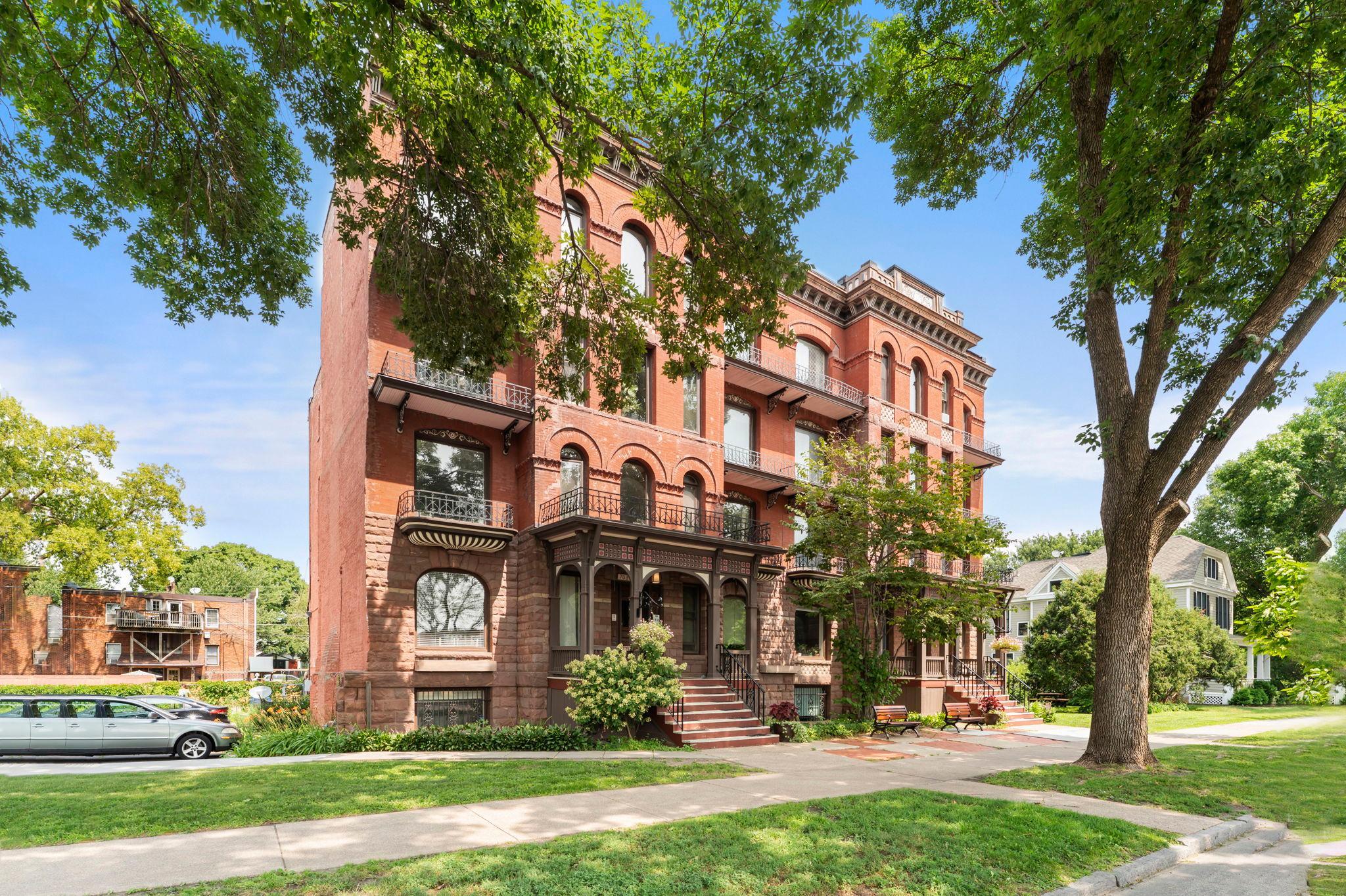 View of Residential at 703 Laurel Avenue #1W, Saint Paul MN 55104, Saint Paul (33 of 42) - Mike Wilen | Minnesota Team Real Estate