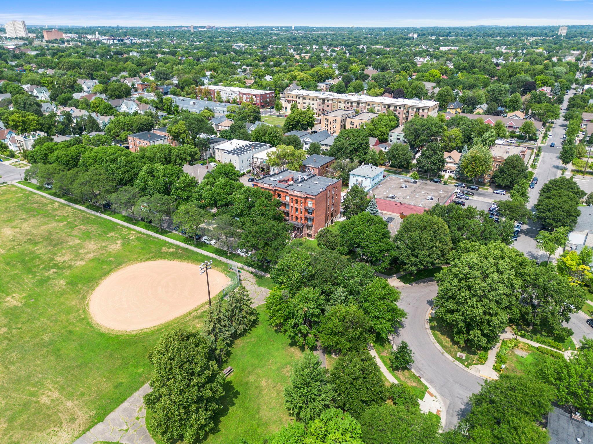 View of Residential at 703 Laurel Avenue #1W, Saint Paul MN 55104, Saint Paul (38 of 42) - Mike Wilen | Minnesota Team Real Estate