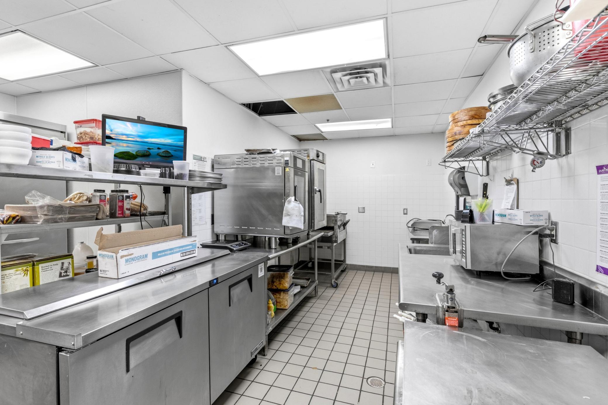 View of Commercial Sale at 7807 Creekridge Circle, Bloomington MN 55439, Bloomington (21 of 51) - Mike Wilen | Minnesota Team Real Estate