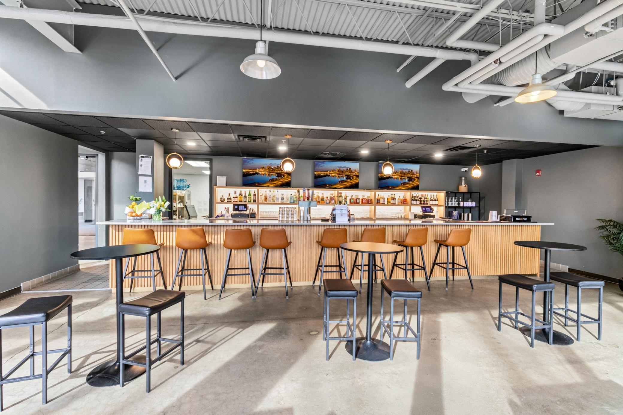View of Commercial Sale at 7807 Creekridge Circle, Bloomington MN 55439, Bloomington (13 of 51) - Mike Wilen | Minnesota Team Real Estate