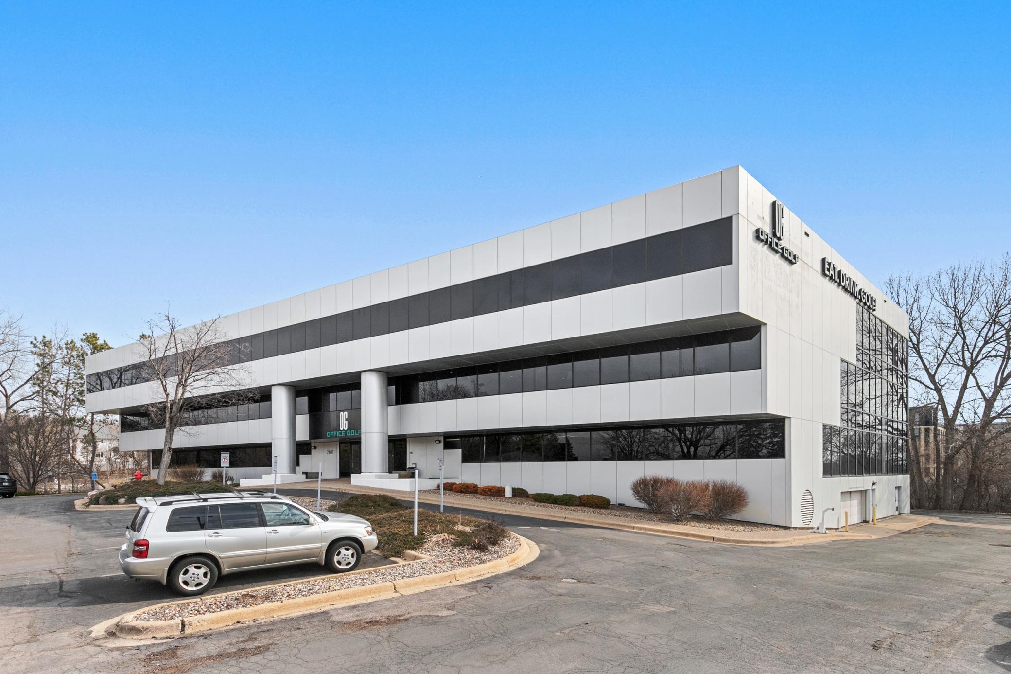 View of Commercial Sale at 7807 Creekridge Circle, Bloomington MN 55439, Bloomington (2 of 51) - Mike Wilen | Minnesota Team Real Estate