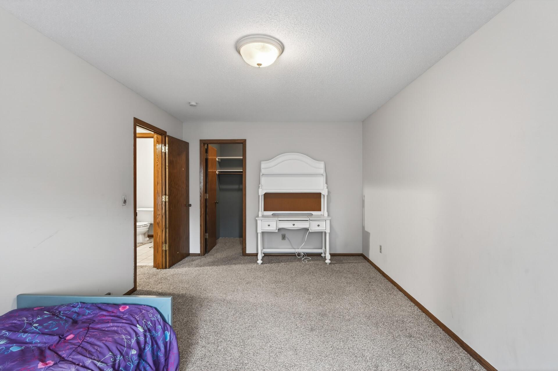 View of Residential at 818 Sherwood Road, Shoreview MN 55126, Shoreview (15 of 22) - Mike Wilen | Minnesota Team Real Estate