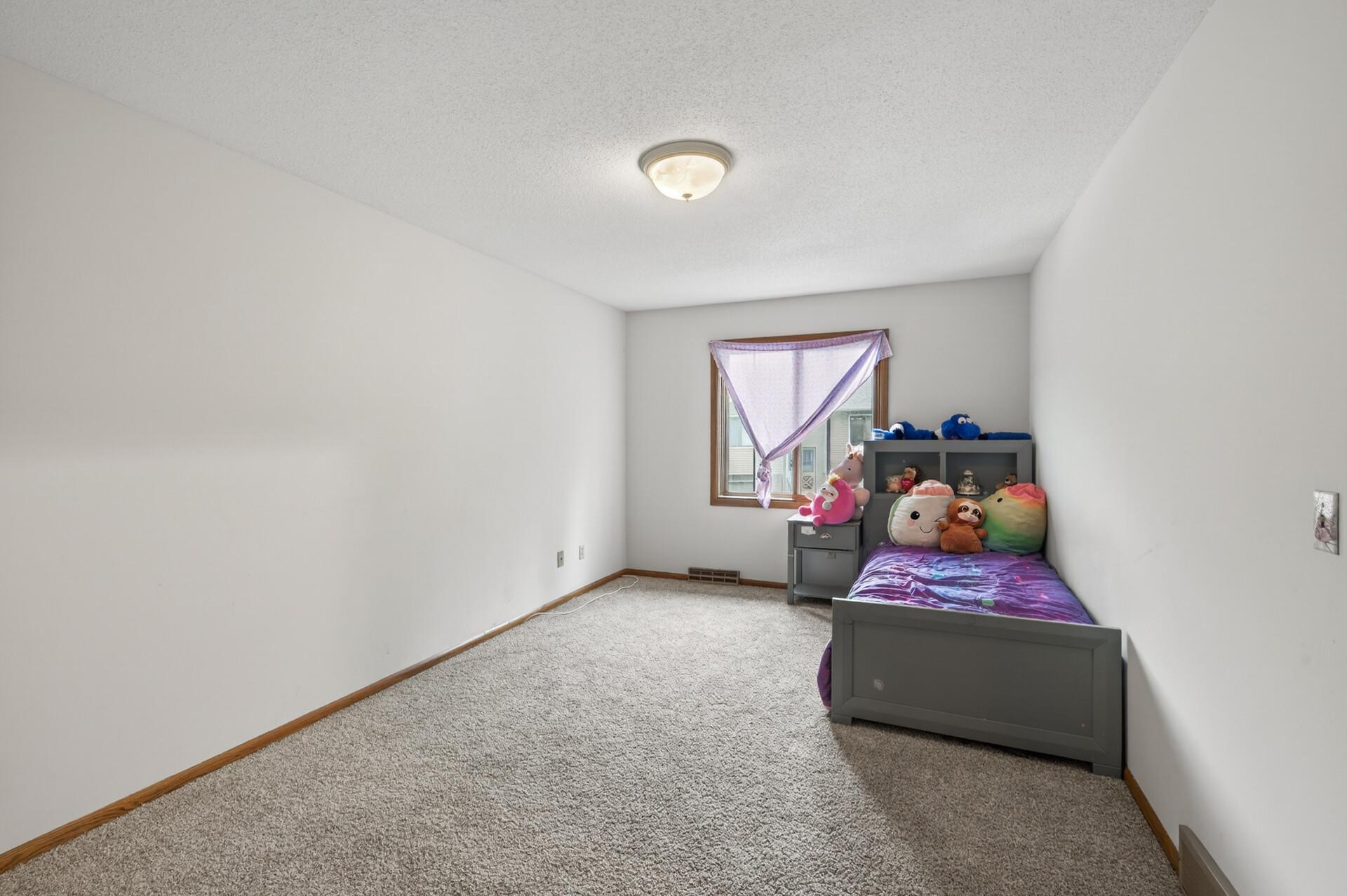 View of Residential at 818 Sherwood Road, Shoreview MN 55126, Shoreview (14 of 22) - Mike Wilen | Minnesota Team Real Estate