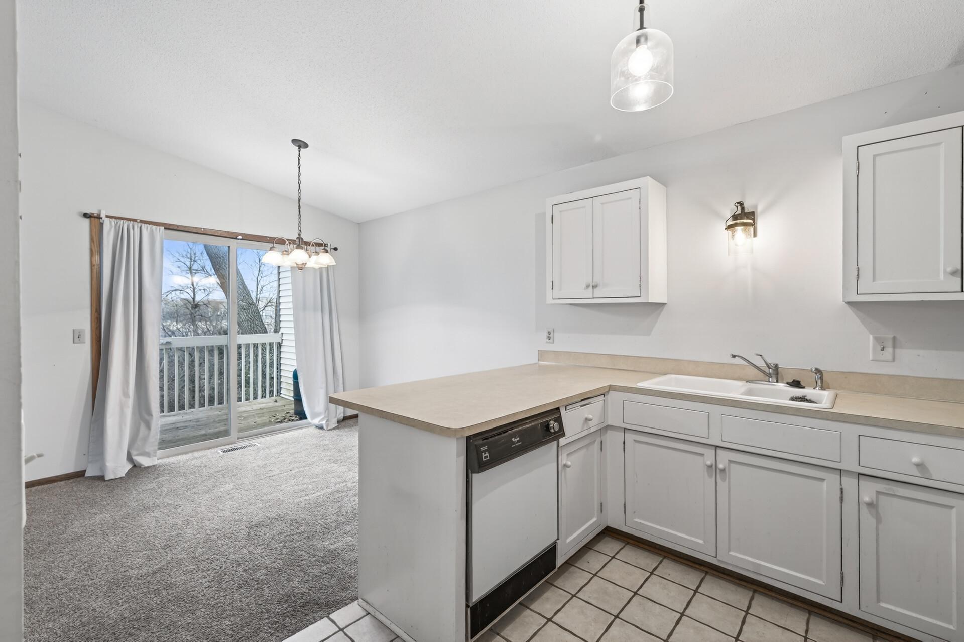 View of Residential at 818 Sherwood Road, Shoreview MN 55126, Shoreview (13 of 22) - Mike Wilen | Minnesota Team Real Estate