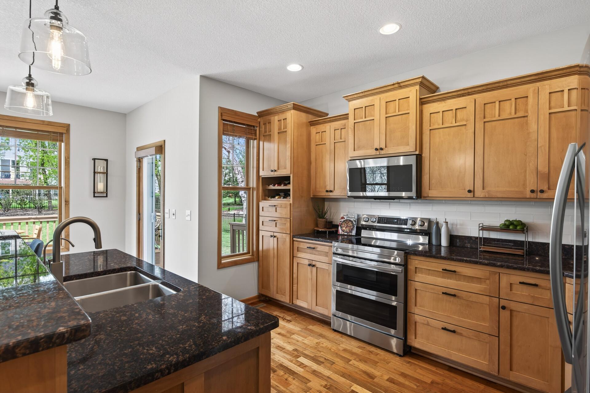 View of Residential at 2344 Fieldstone Curve, Woodbury MN 55129, Woodbury (18 of 66) - Mike Wilen | Minnesota Team Real Estate