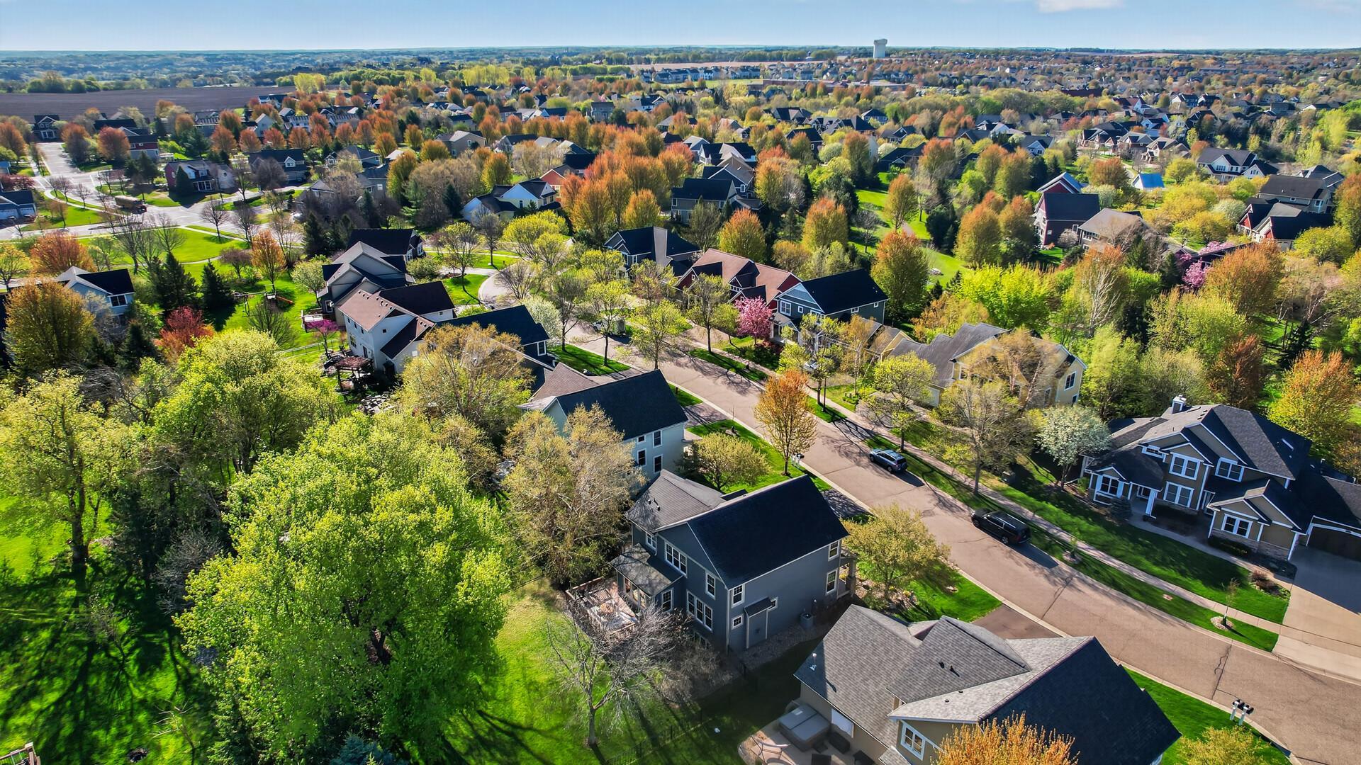 View of Residential at 2344 Fieldstone Curve, Woodbury MN 55129, Woodbury (53 of 66) - Mike Wilen | Minnesota Team Real Estate
