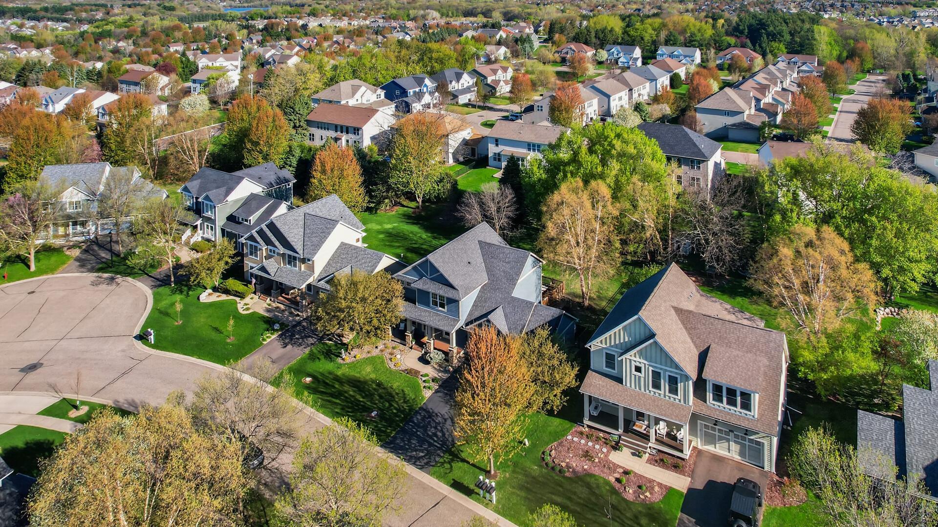 View of Residential at 2344 Fieldstone Curve, Woodbury MN 55129, Woodbury (50 of 66) - Mike Wilen | Minnesota Team Real Estate