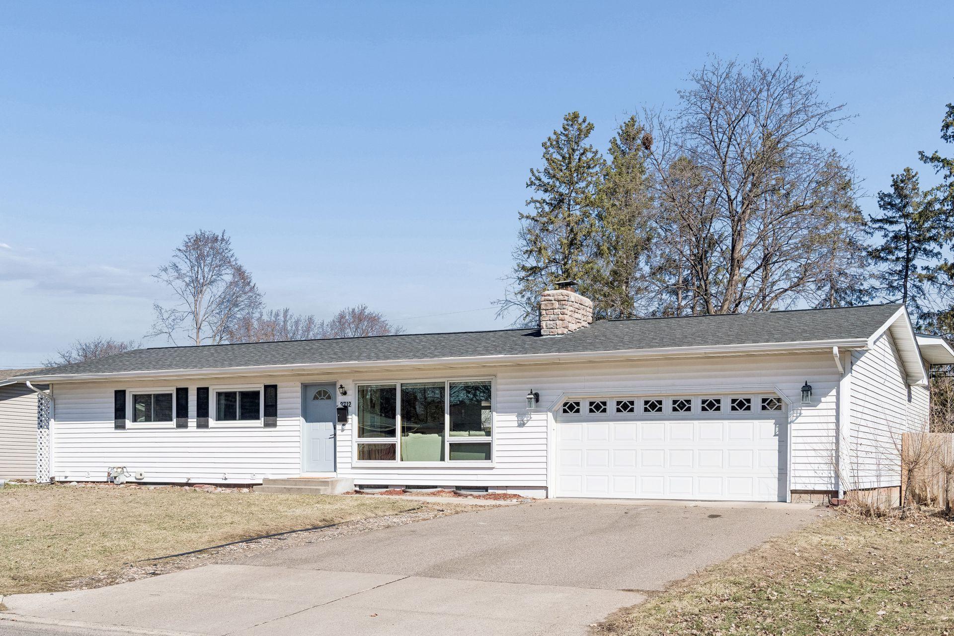 View of Residential at 2712 Ohenry Road, Brooklyn Center MN 55430, Brooklyn Center - Mike Wilen | Minnesota Team Real Estate