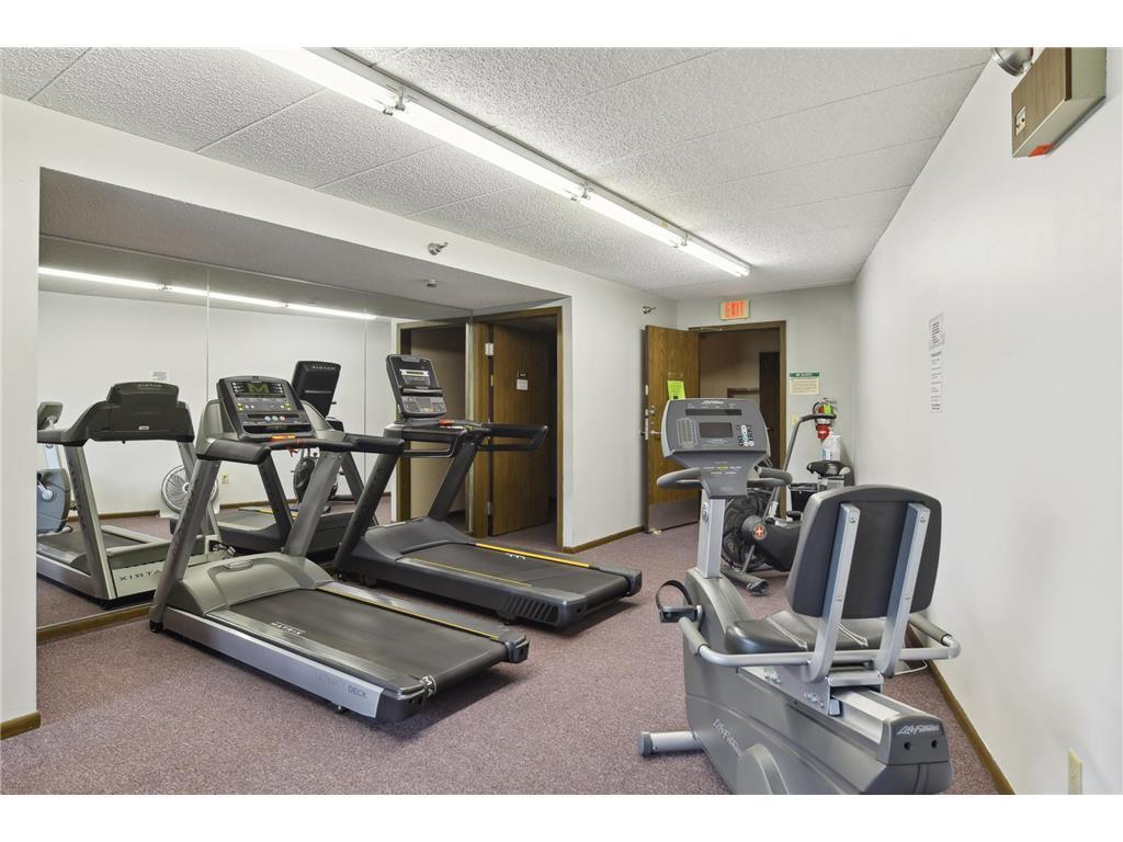 View of Residential at 3300 Louisiana Avenue #326, Saint Louis Park MN 55426, Saint Louis Park (20 of 26) - Mike Wilen | Minnesota Team Real Estate