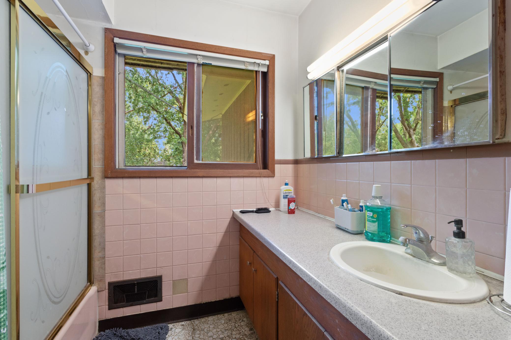 View of Residential at 2906 Nash Road, Brooklyn Center MN 55430, Brooklyn Center (11 of 20) - Mike Wilen | Minnesota Team Real Estate