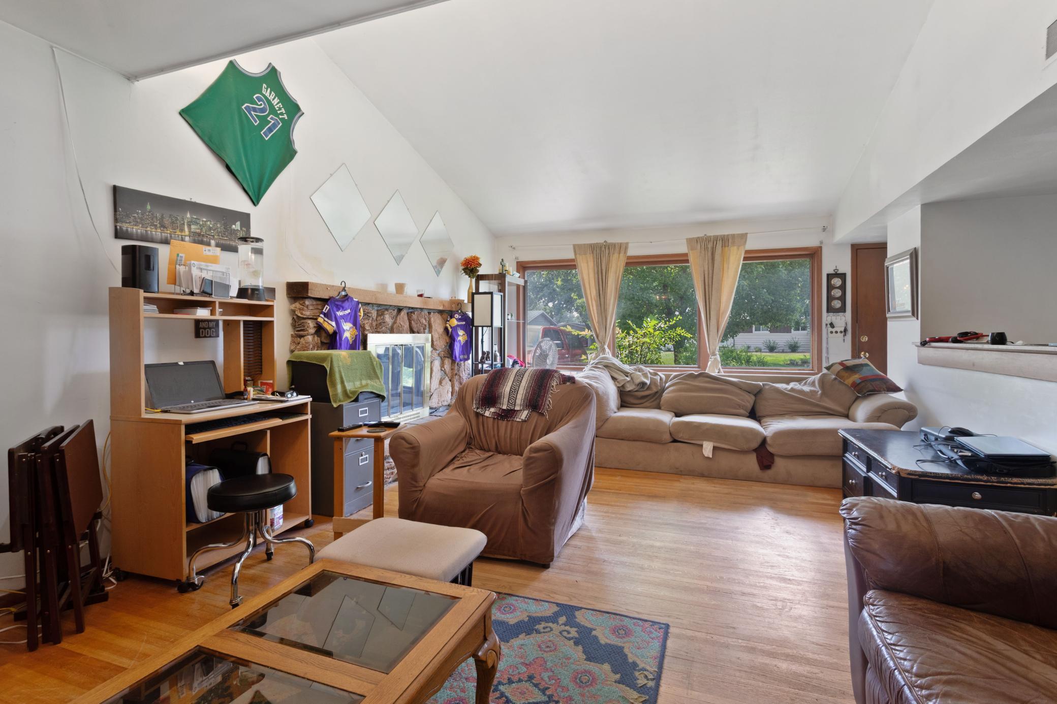 View of Residential at 2906 Nash Road, Brooklyn Center MN 55430, Brooklyn Center (3 of 20) - Mike Wilen | Minnesota Team Real Estate