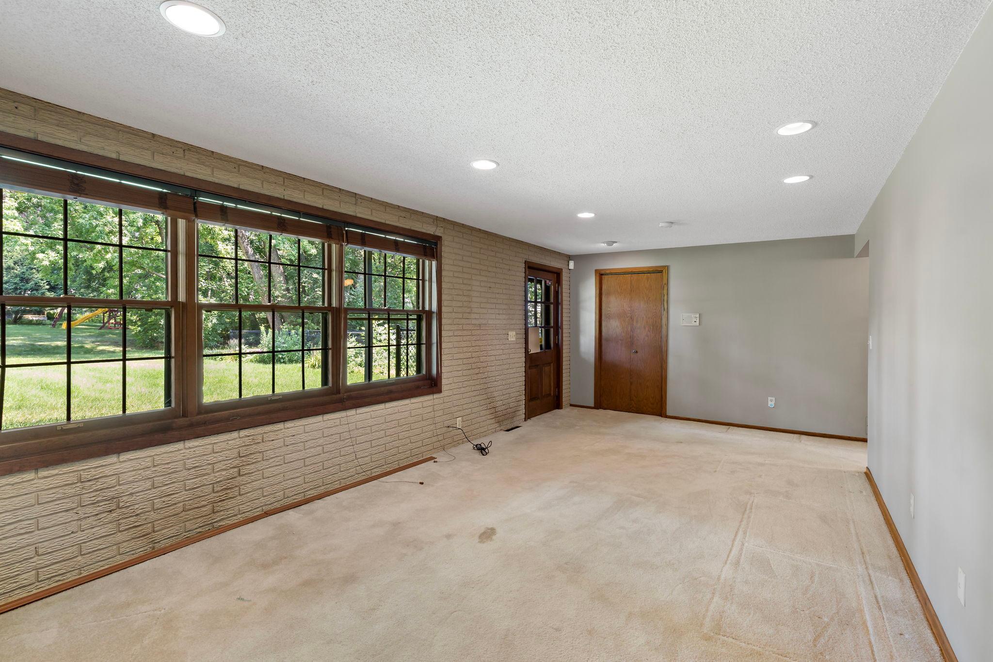 View of Residential at 6112 Jeffrey Lane, Edina MN 55436, Edina (32 of 54) - Mike Wilen | Minnesota Team Real Estate