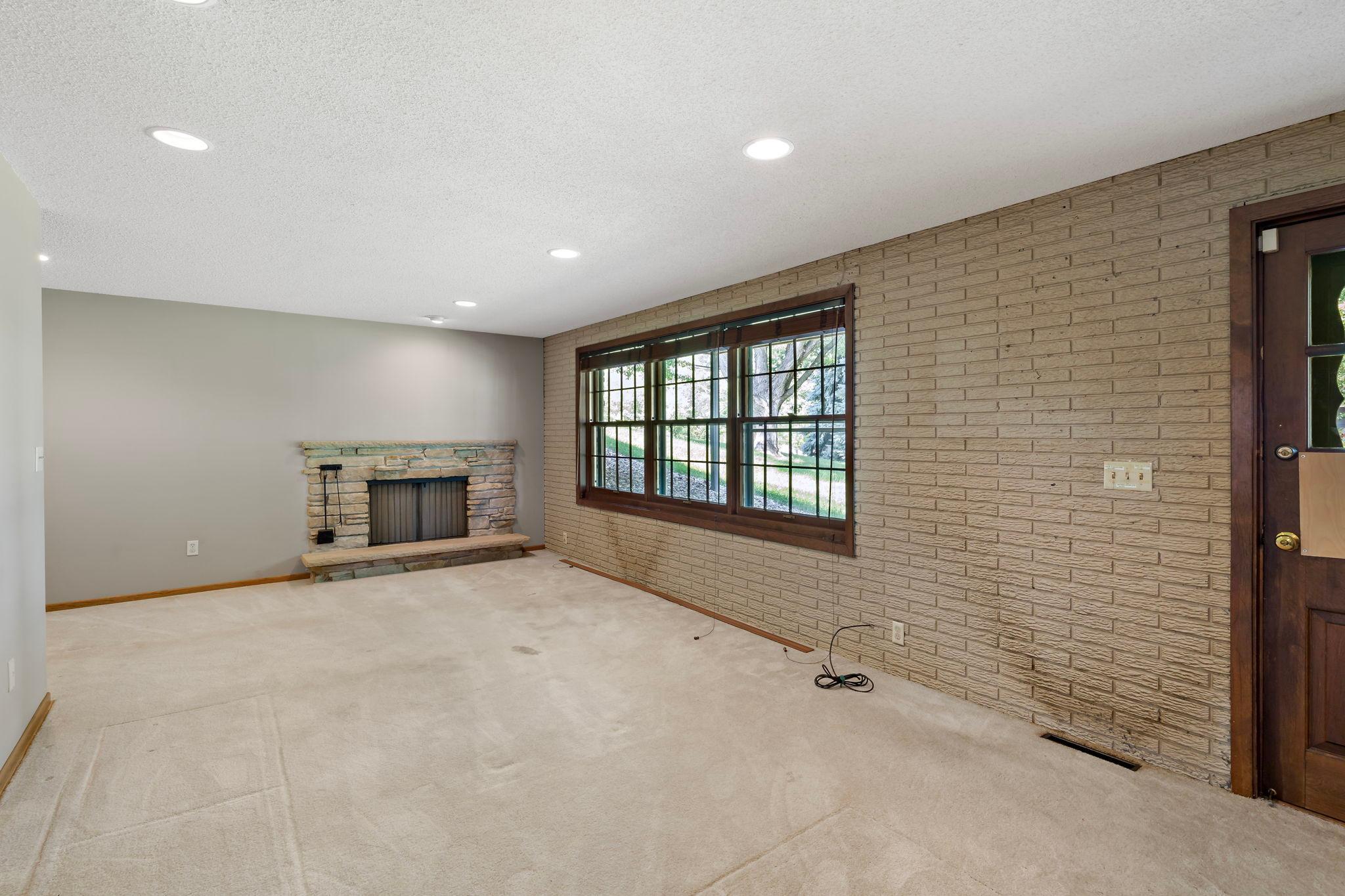 View of Residential at 6112 Jeffrey Lane, Edina MN 55436, Edina (31 of 54) - Mike Wilen | Minnesota Team Real Estate